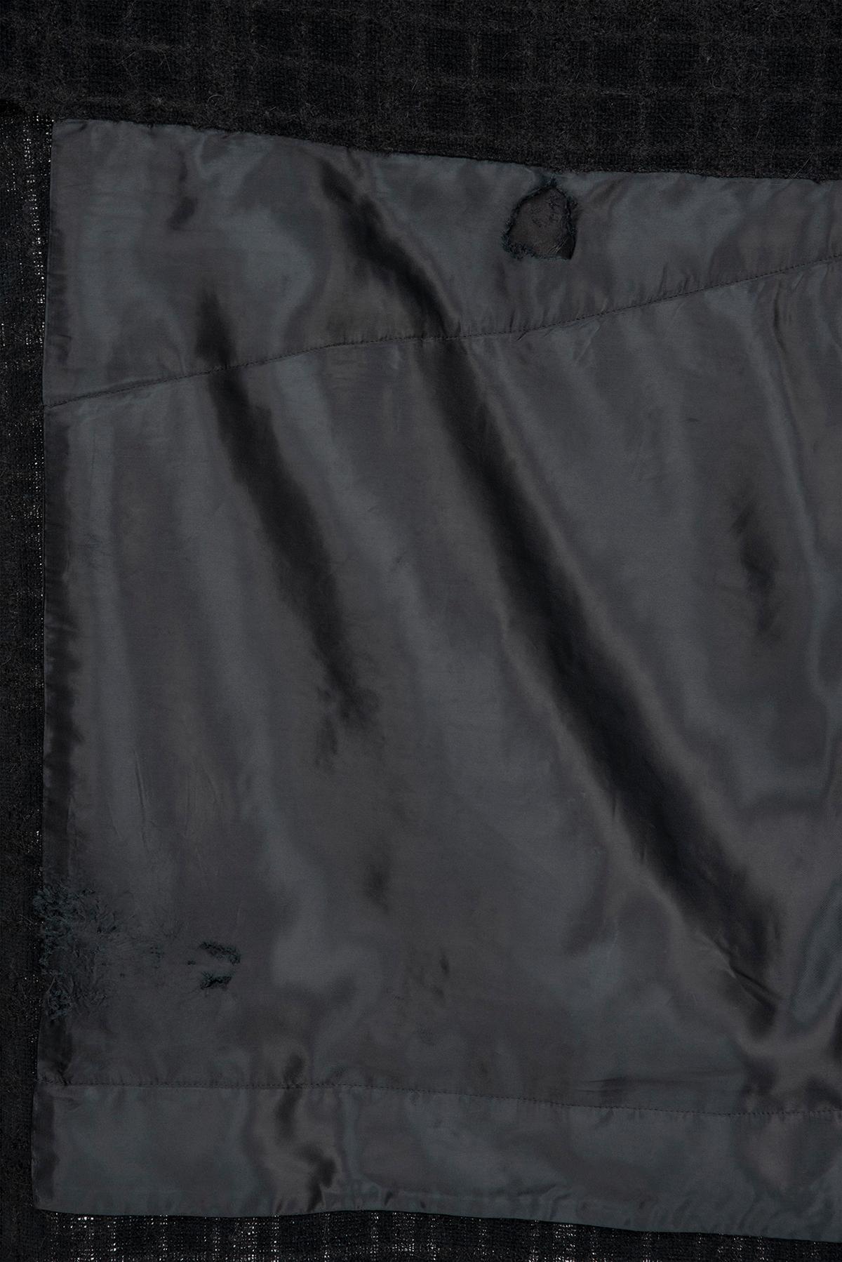 MAISON MARTIN MARGIELA FW 01 Iconic and rare knitted checked oversize cape in vendita 2