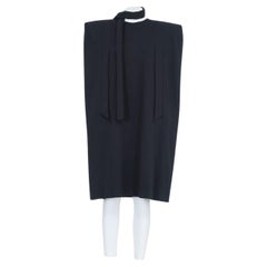 MAISON MARTIN MARGIELA FW 07 Seltenes Cape-Kleid mit übergroßen strukturierten Schultern