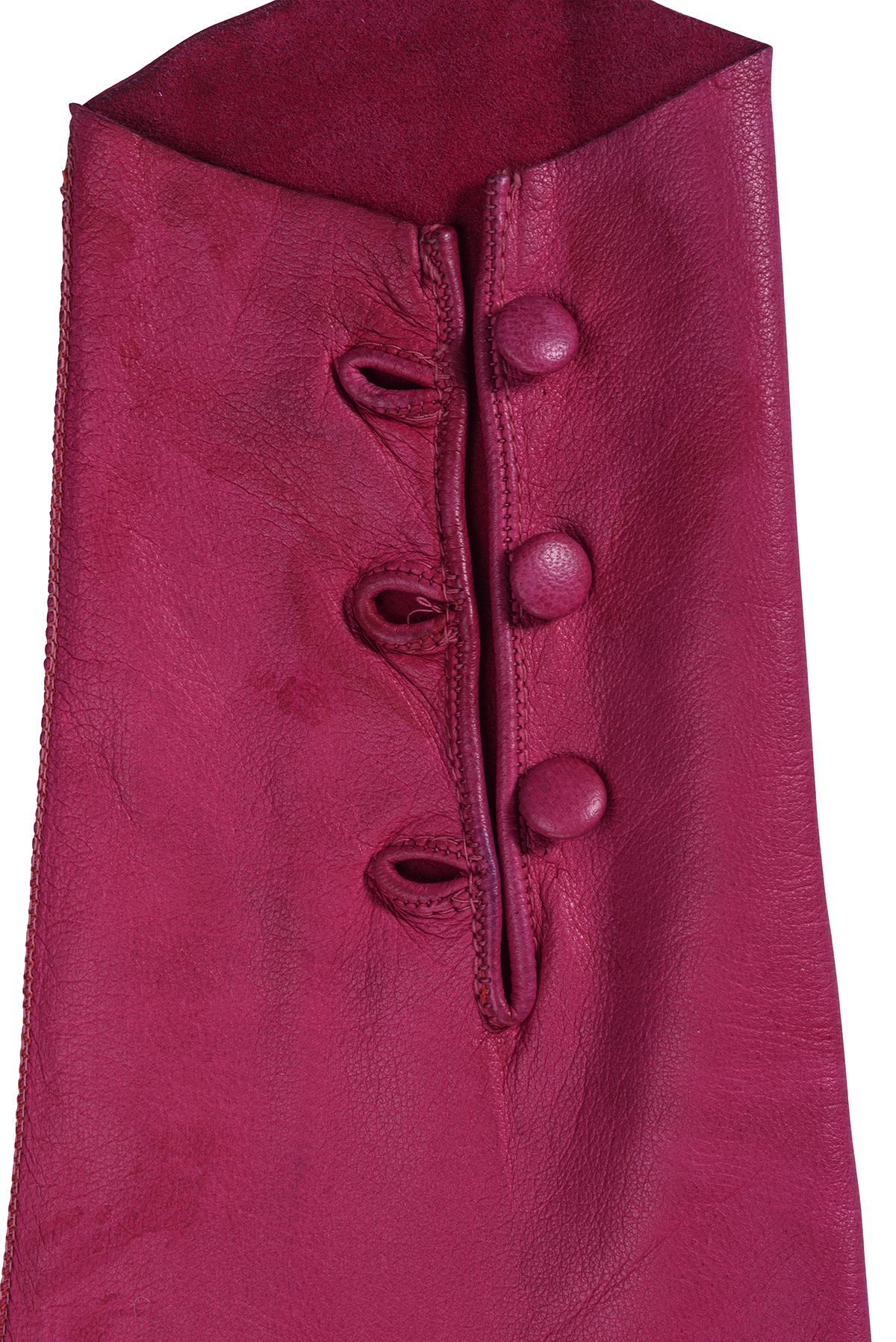 Maison Martin Margiela FW 95 Maniche in pelle rosa, iconiche e rare. In condizioni discrete in vendita a Milano, MILANO