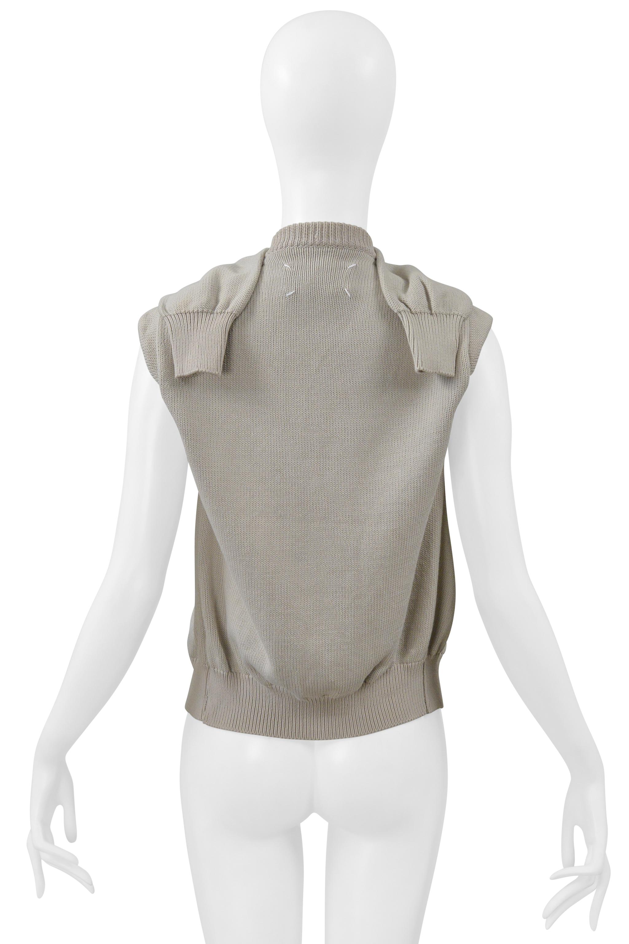 Maison Martin Margiela Grauer Strickcardigan mit abgetrennten Ärmeln SS 2001 im Angebot 1