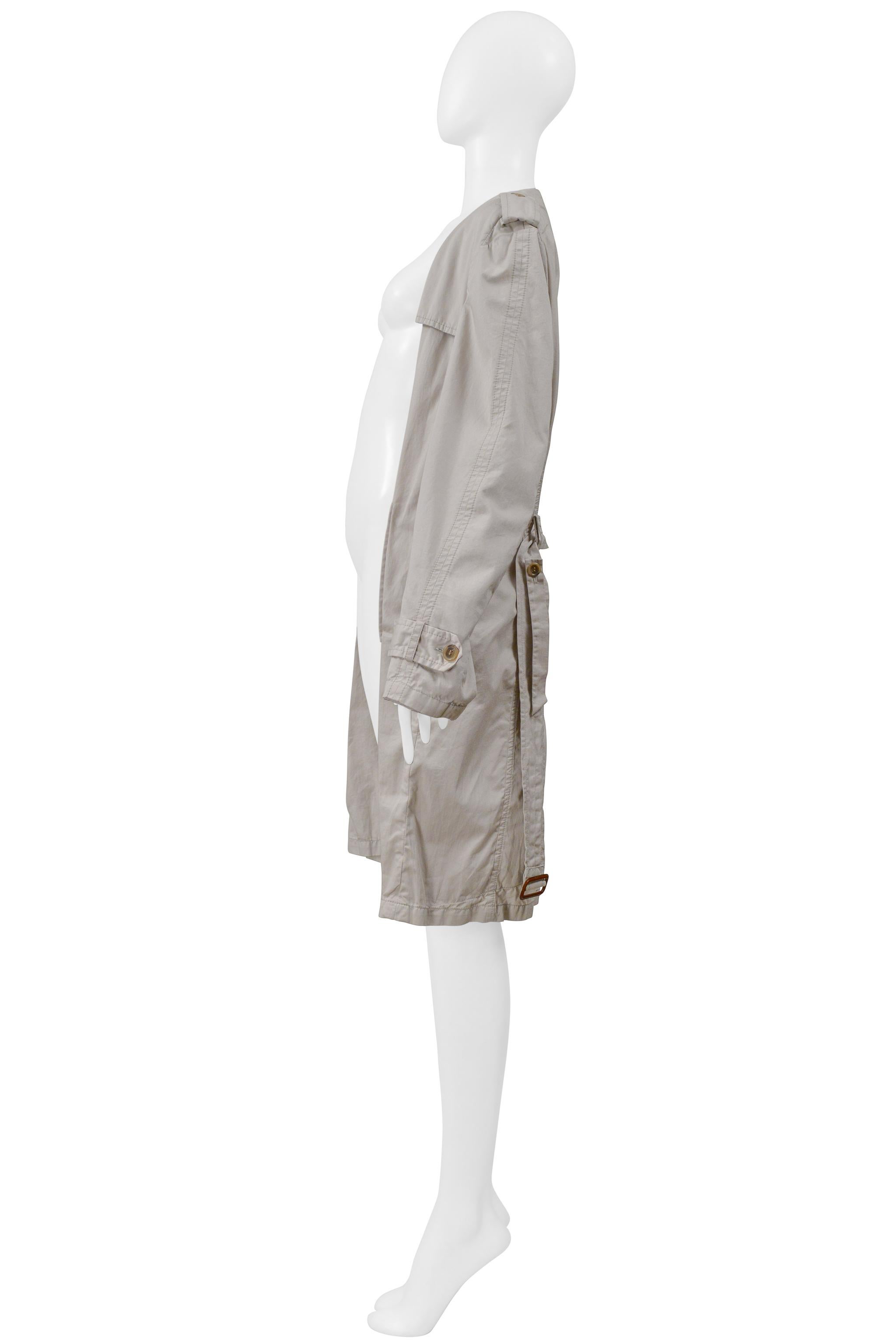 Maison Martin Margiela Manteau trench déconstruit et plié en kaki 2001 en vente 6
