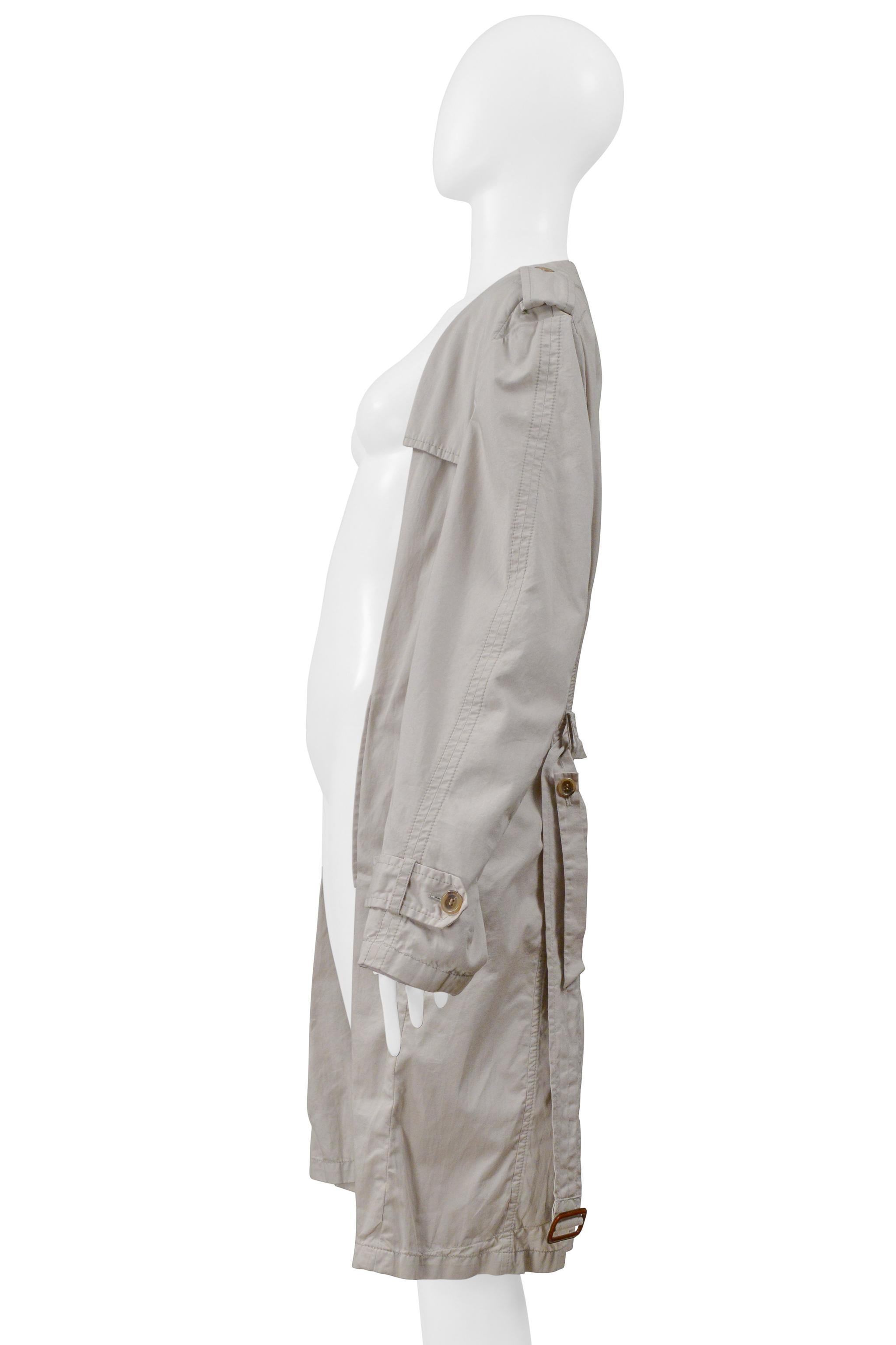 Maison Martin Margiela Manteau trench déconstruit et plié en kaki 2001 Excellent état - En vente à Los Angeles, CA