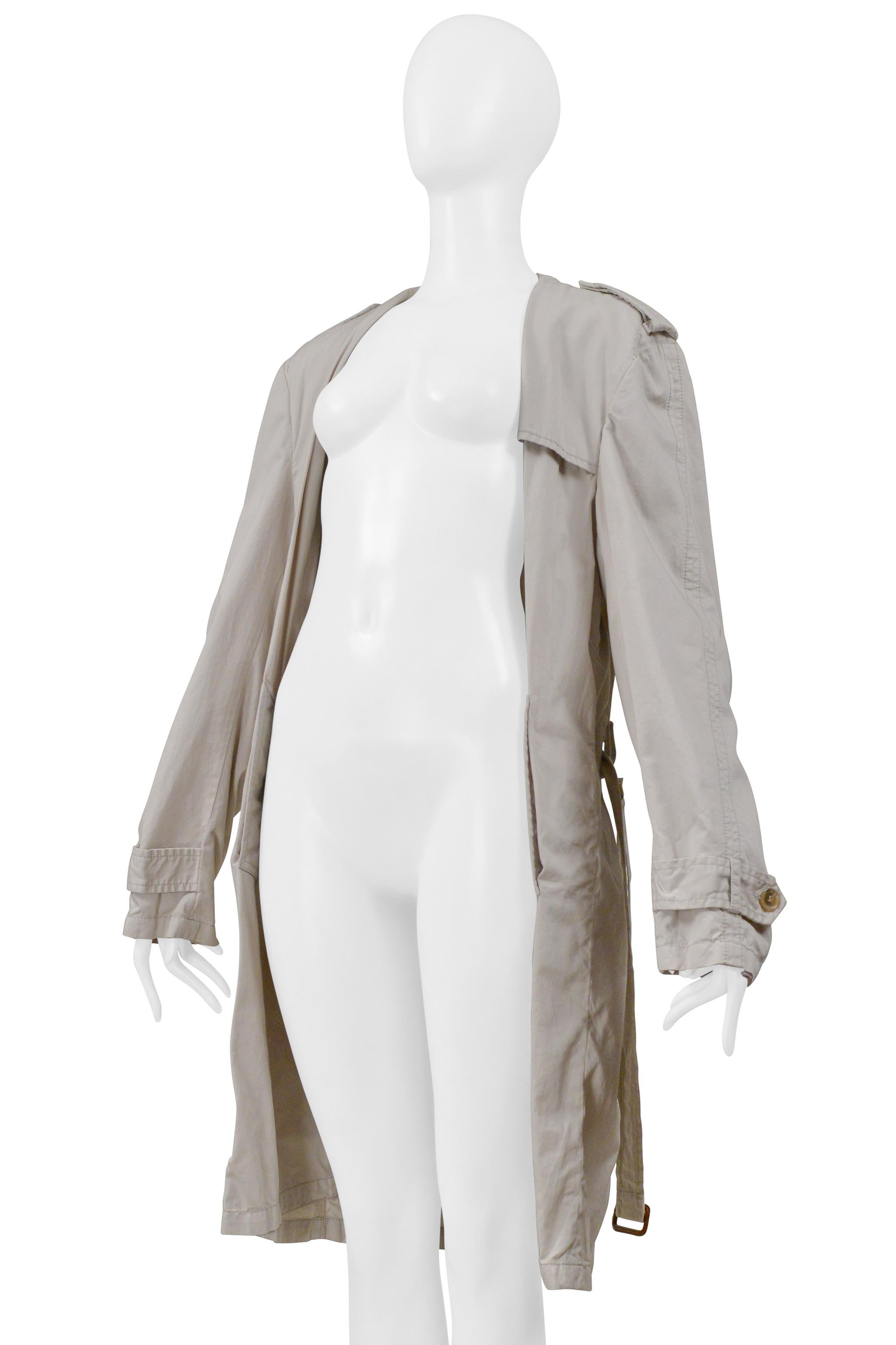 Maison Martin Margiela Manteau trench déconstruit et plié en kaki 2001 en vente 1
