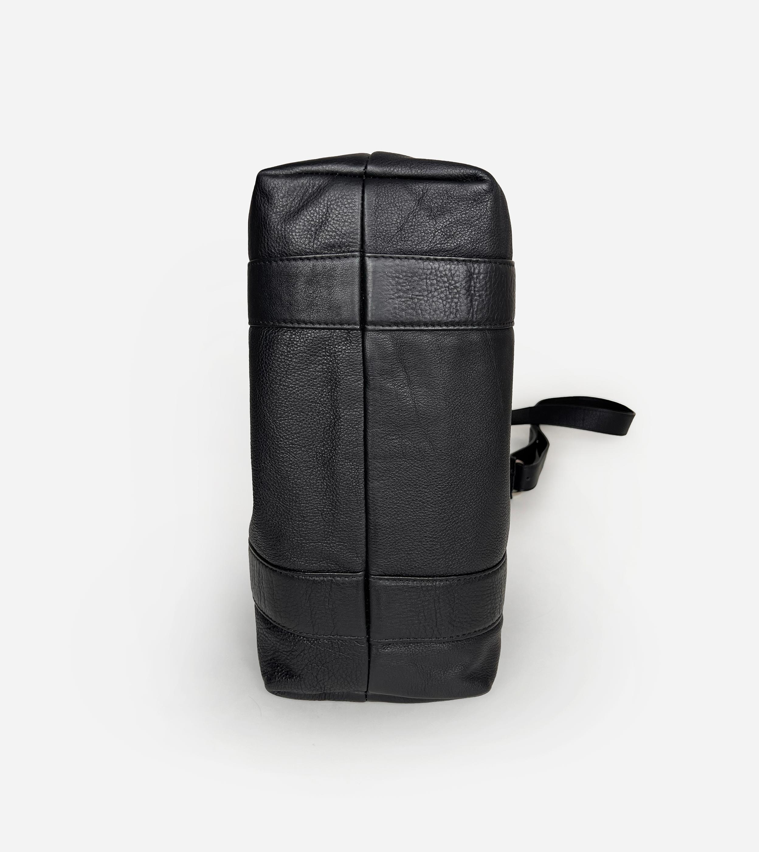 Maison Martin Margiela Leder-Reisetasche mit Schulterriemen im Angebot 1