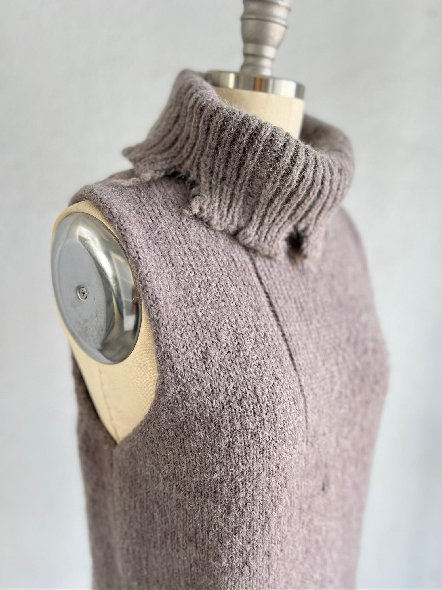 Maison Martin Margiela Mauve Pull déconstruit à col montant 2001 en vente 1