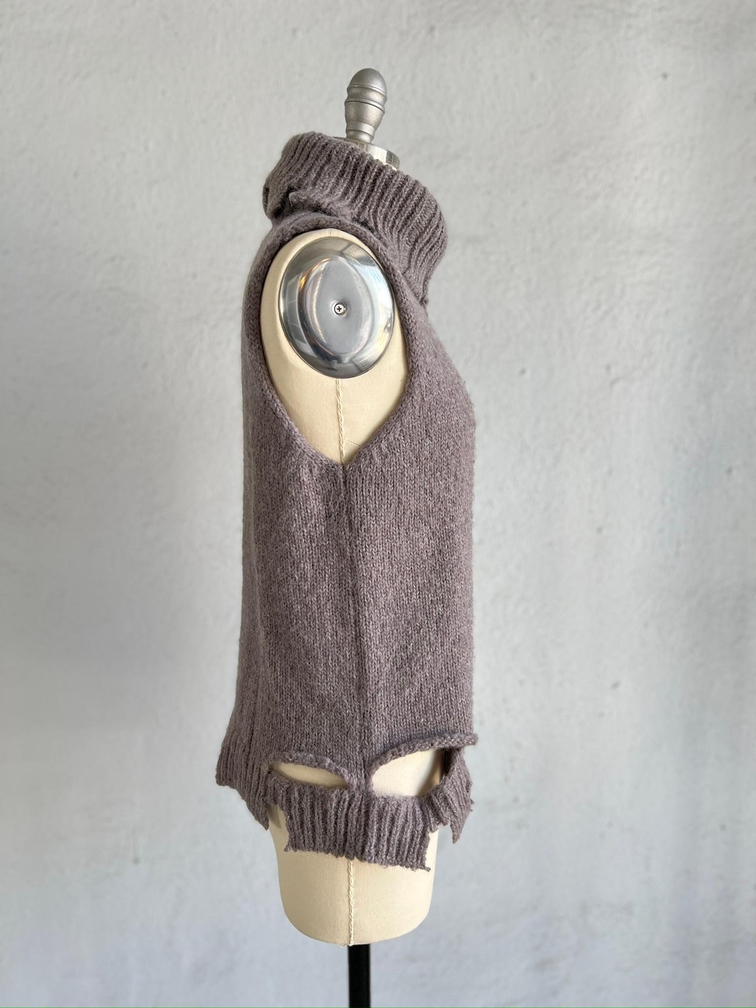 Maison Martin Margiela Mauve Pull déconstruit à col montant 2001 en vente 4
