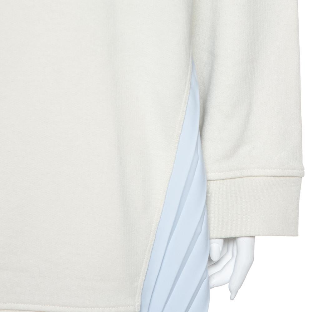 Designed with the label's classic elegance and contemporary design aesthetic, this sweater dress by Maison Martin Margiela MM6 is the perfect option to attain a polished look for your casual outings. Have a happy time in this off-white piece that