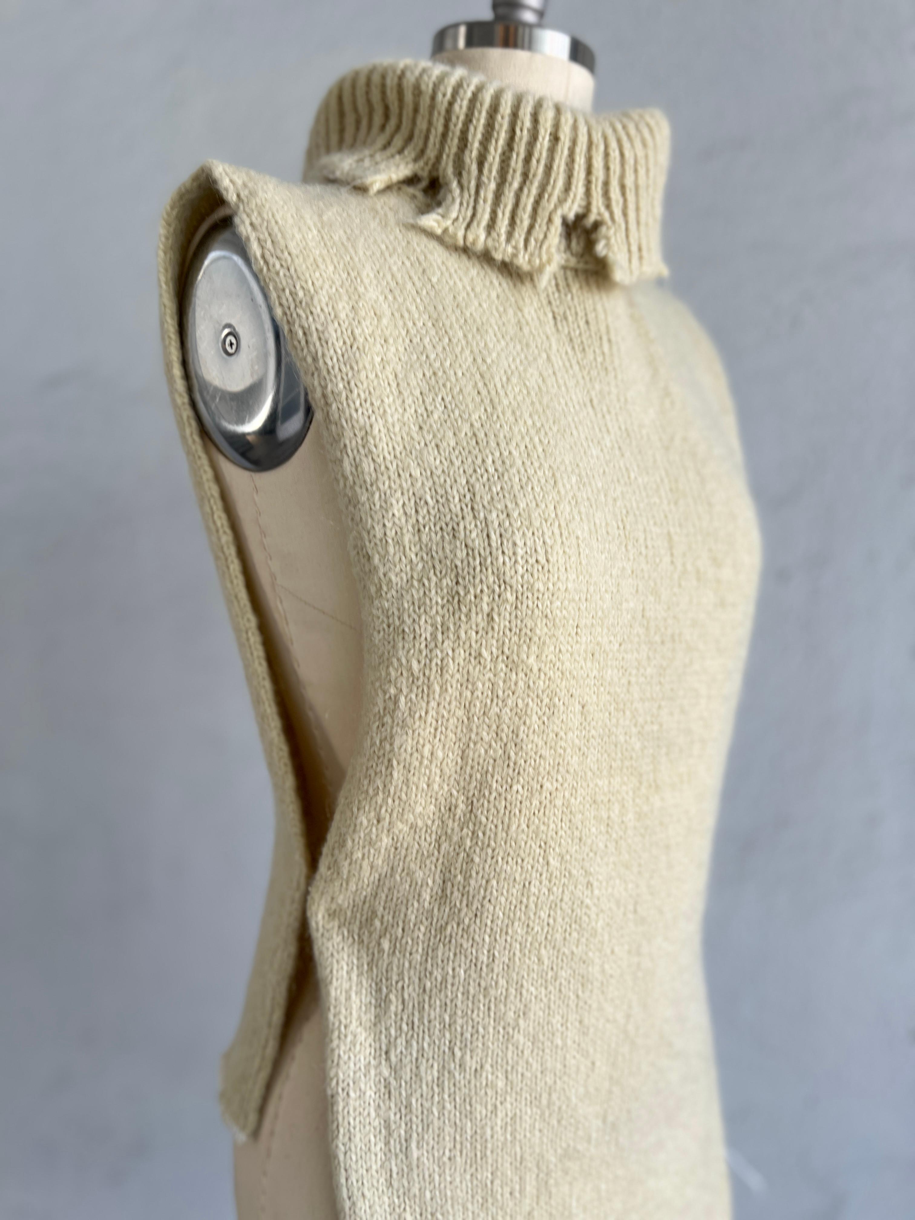 Maison Martin Margiela Blanco roto Suéter deconstruido con cuello alto 2000 en venta 8