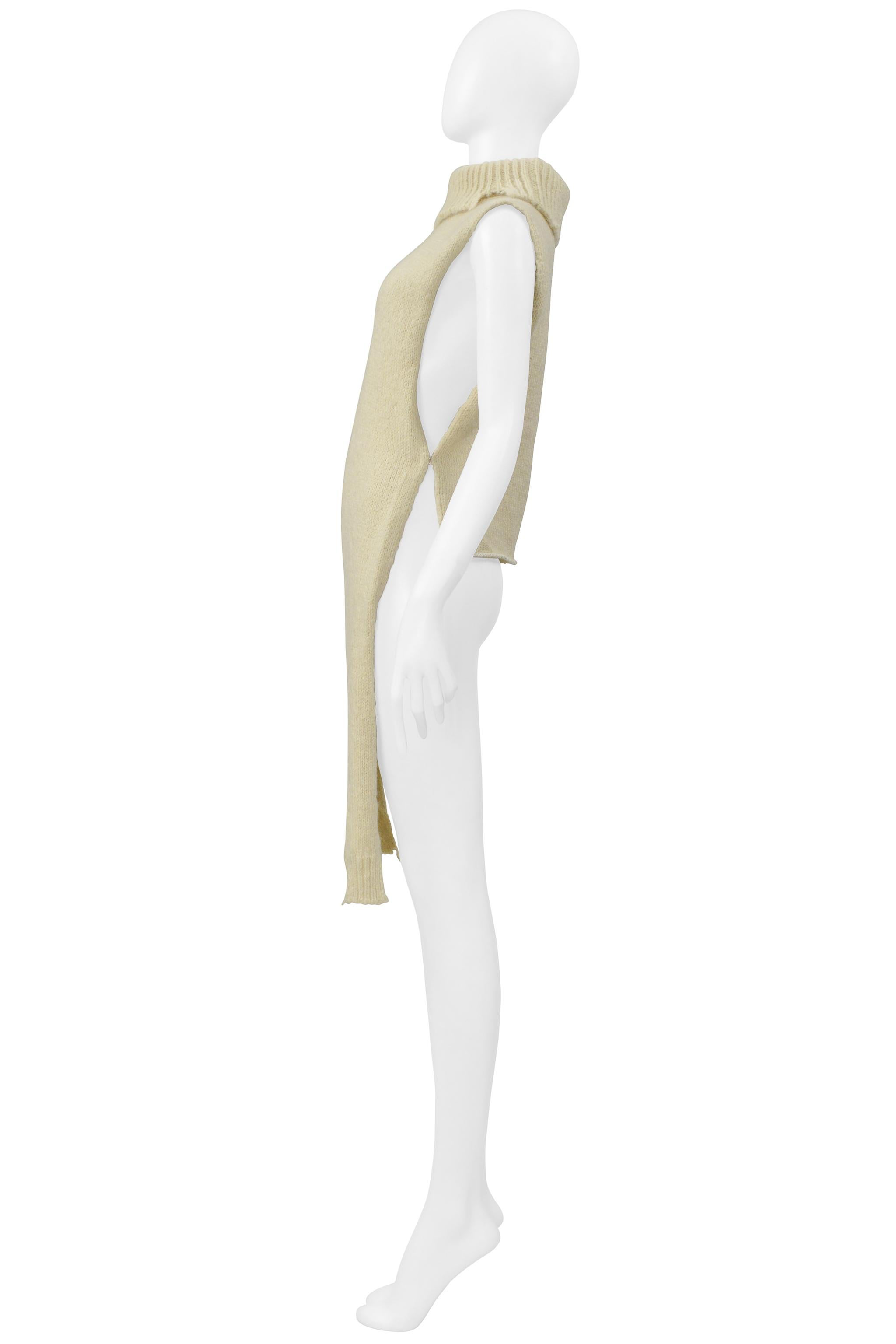 Maison Martin Margiela Blanco roto Suéter deconstruido con cuello alto 2000 en venta 2
