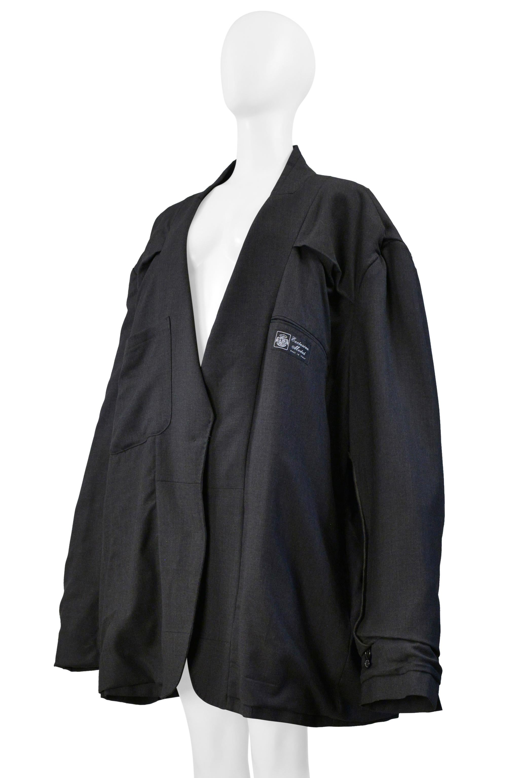 Maison Martin Margiela Veste de tailleur gris bleu surdimensionnée Aw 2000 Excellent état - En vente à Los Angeles, CA