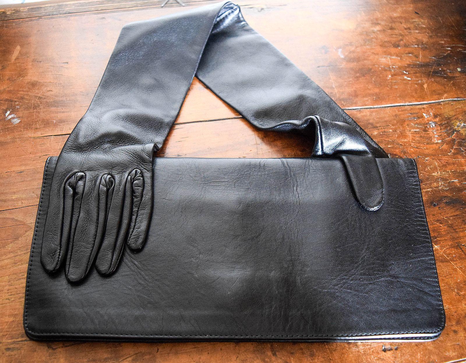 Borsa Maison Martin Margiela Paris in vera pelle nera In condizioni ottime in vendita a London, GB
