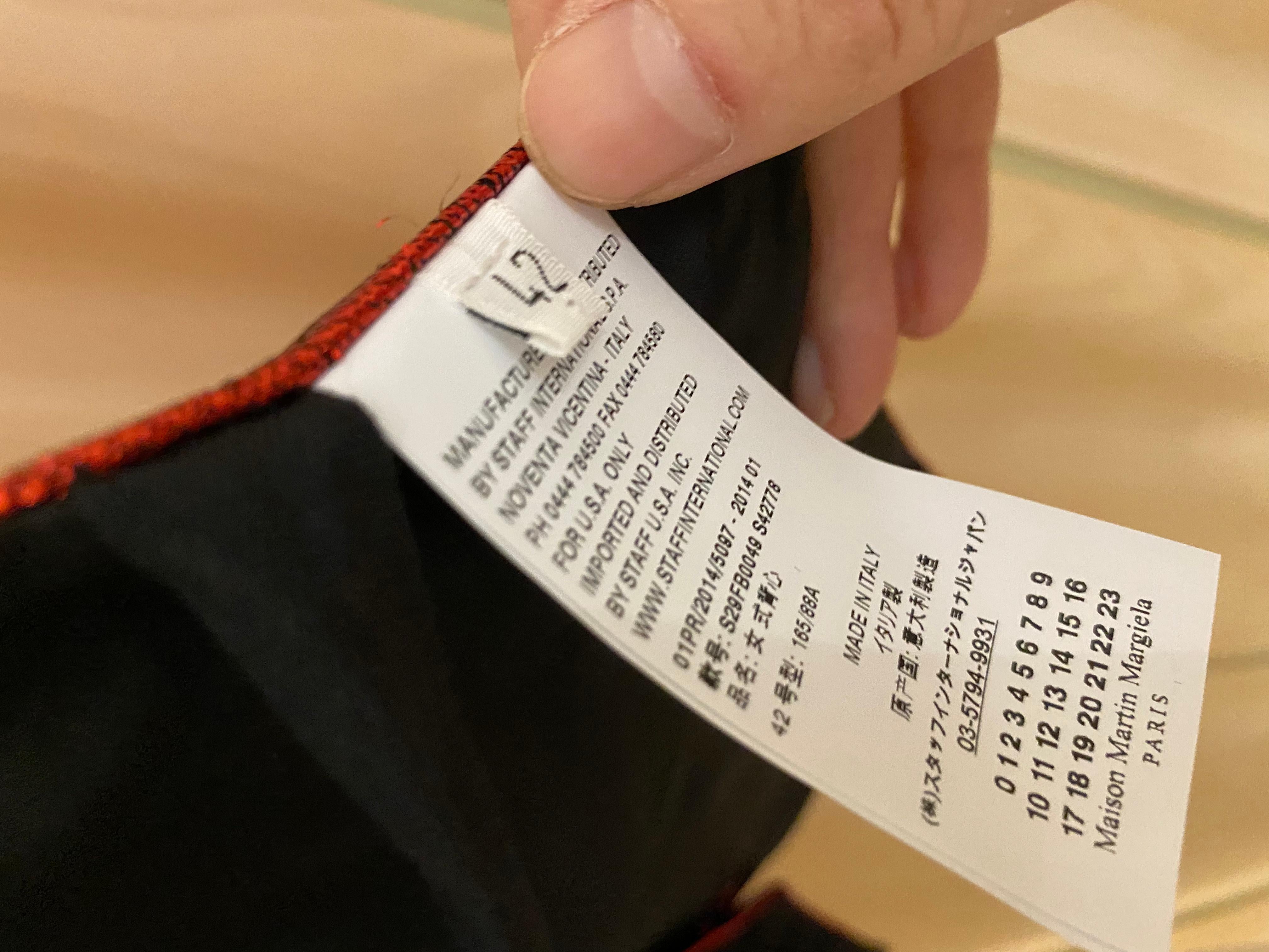 Rote Seidenweste von Maison Martin Margiela  im Angebot 7