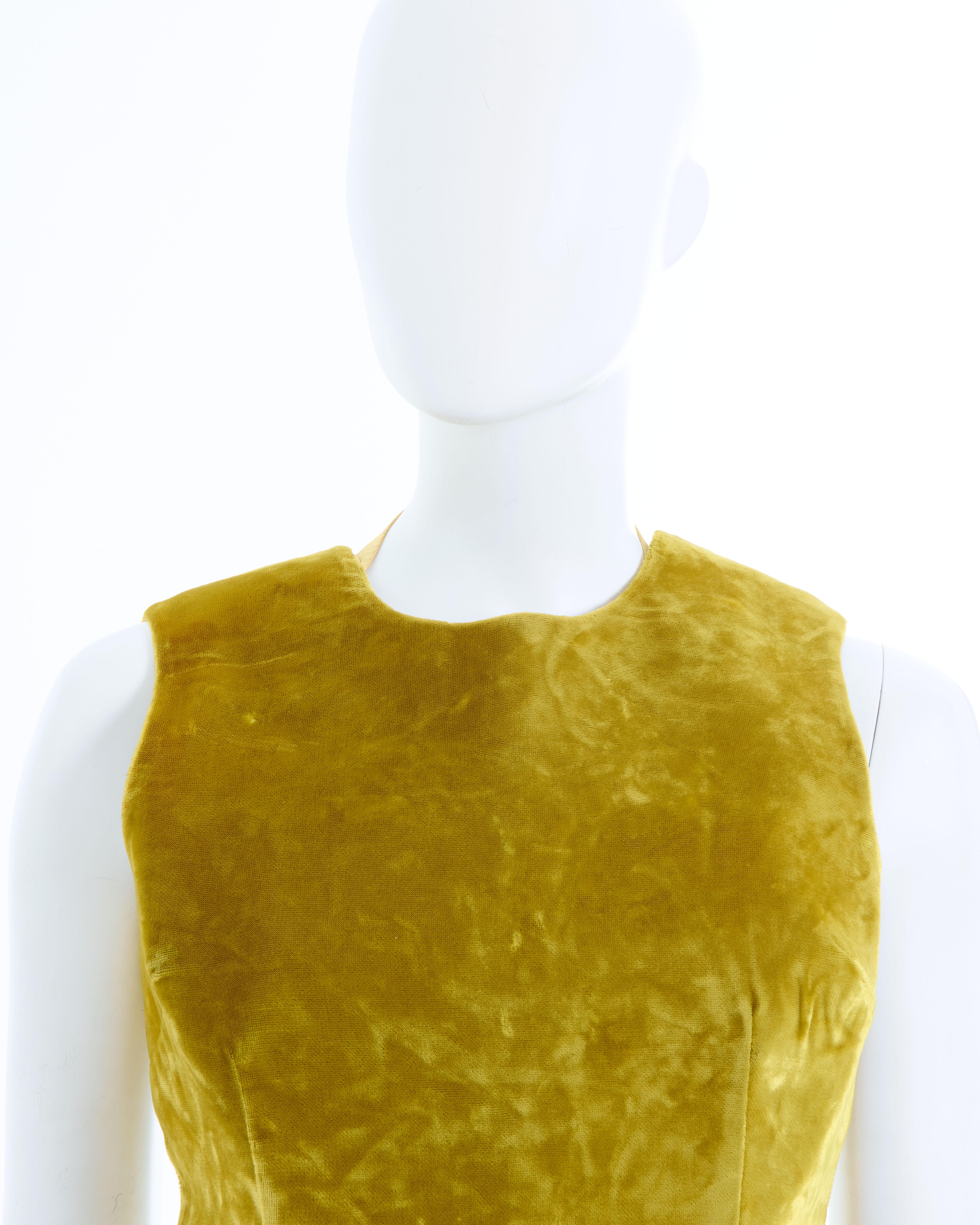 Maison Martin Margiela S/S 1997 Semi-Couture golden yellow velvet breastplate For Sale 3