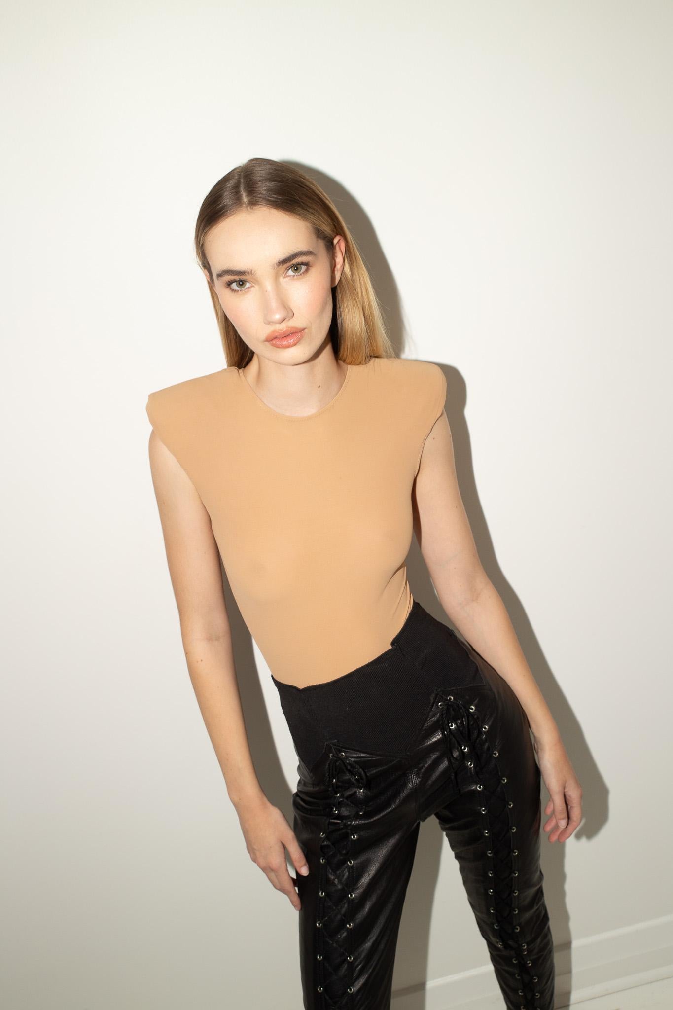 Maison Martin Margiela S/S 2007 Runway Padded Shoulder Nude Bodysuit In Excellent Condition For Sale In BELLEVUE HILL, NSW