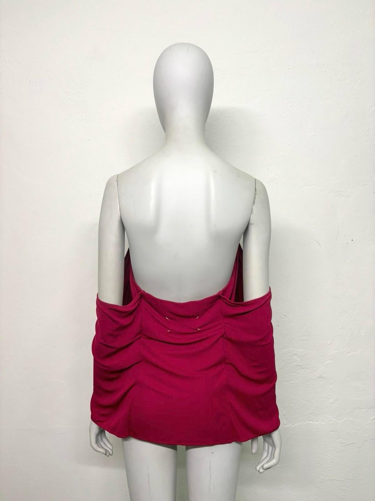 Maison Martin Margiela S/S 2009 cherry off-the shoulders tube top In Excellent Condition For Sale In Rome, IT