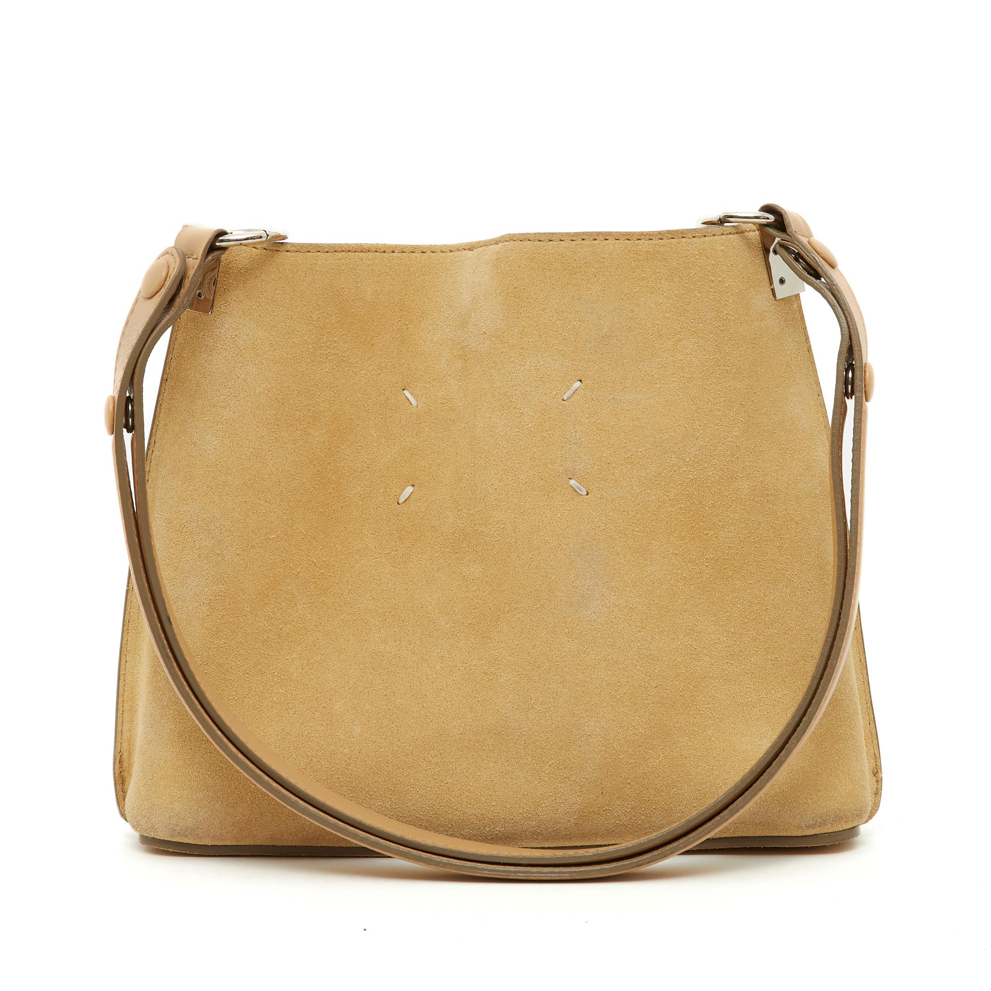 Maison Martin Margiela Sac Daim Pentagon Base Beige Suede Bucket Bag by Margiela en vente 1