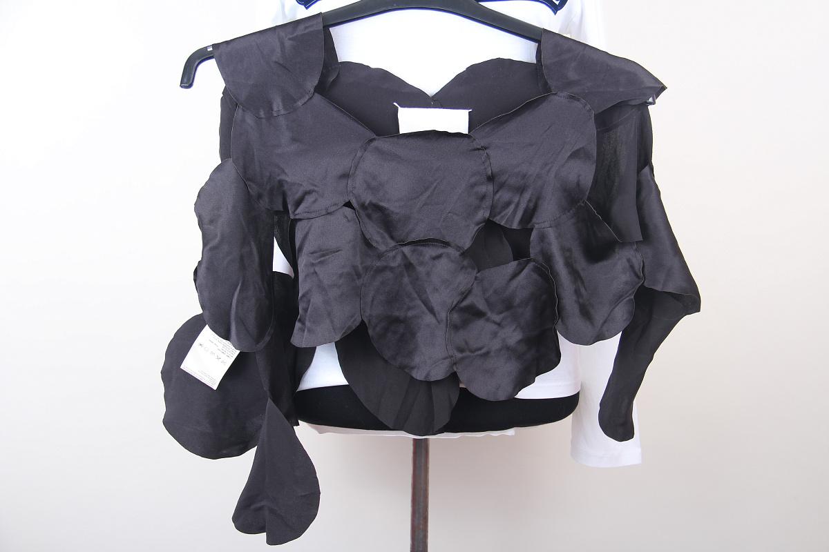 Maison Martin Margiela Seidenkappe F/S 2006 im Angebot 1