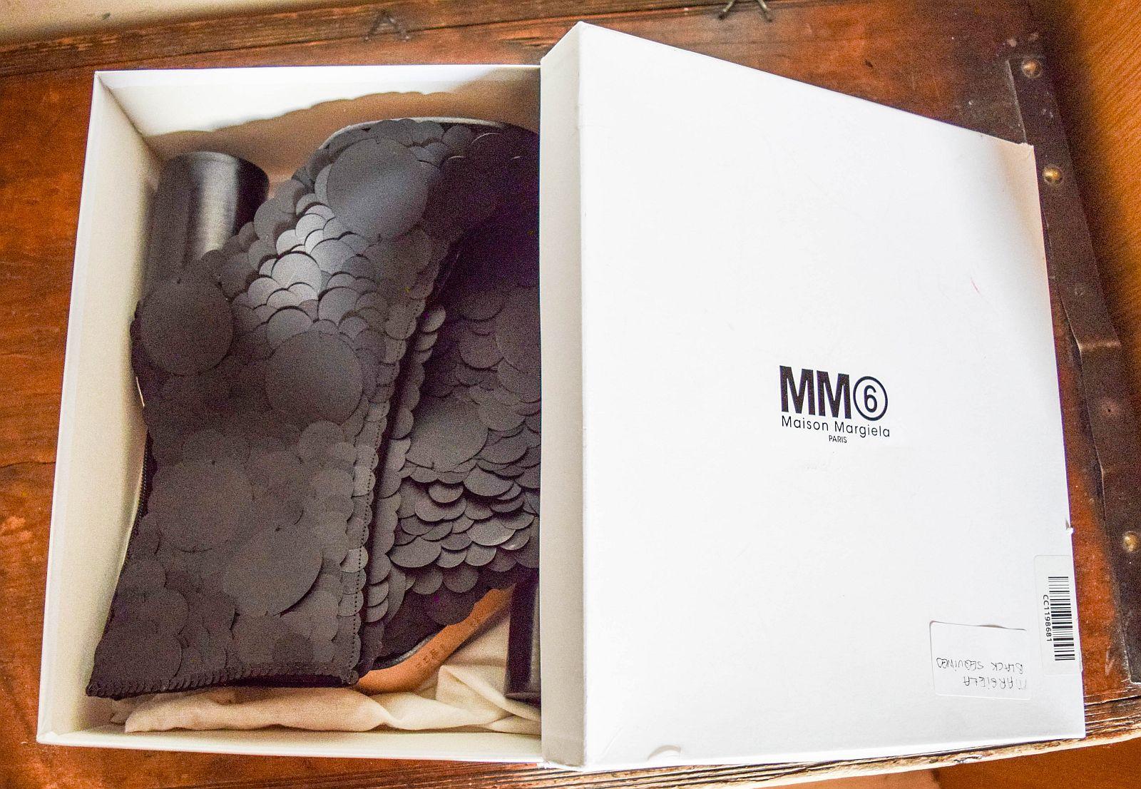 Maison Martin Margiela Argento e Taupe stivaletti a calzino nuovi di zecca con scatola originale in vendita 4