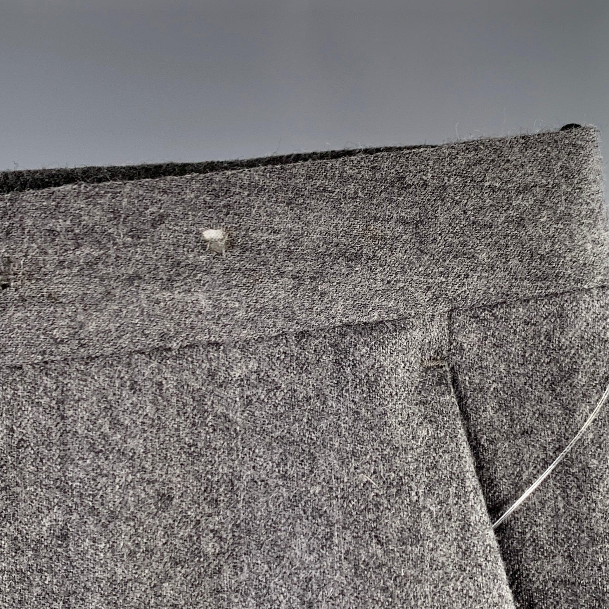 MAISON MARTIN MARGIELA Size 32 Grey Heather Wool Flat Front Dress Pants In Good Condition For Sale In San Francisco, CA