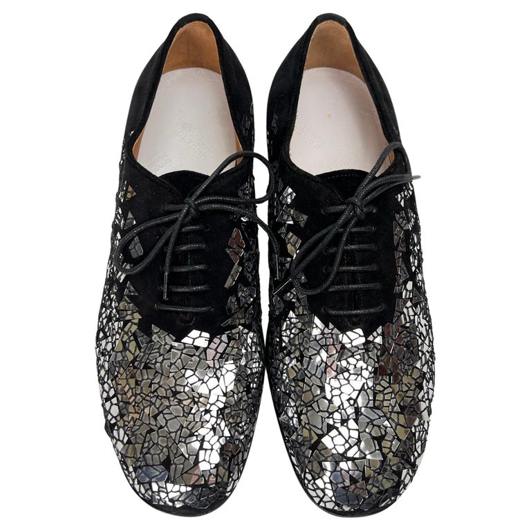 Maison Martin Margiela Black Suede Derby Lace-Ups Maison Margiela Tabi lace-up Derby Shoes | Black | FARFETCH main image 2