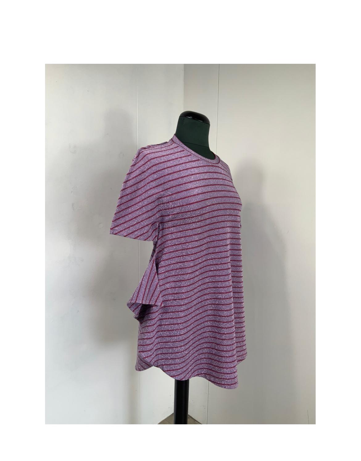 Margiela T-shirtIt lacks label composition but we think it is cotton covered with lurex threads.
Size S.
Shoulders 42 cm
Bust 44 cm
Length 80 cm
As new, excellent general condition has some pulled wires.