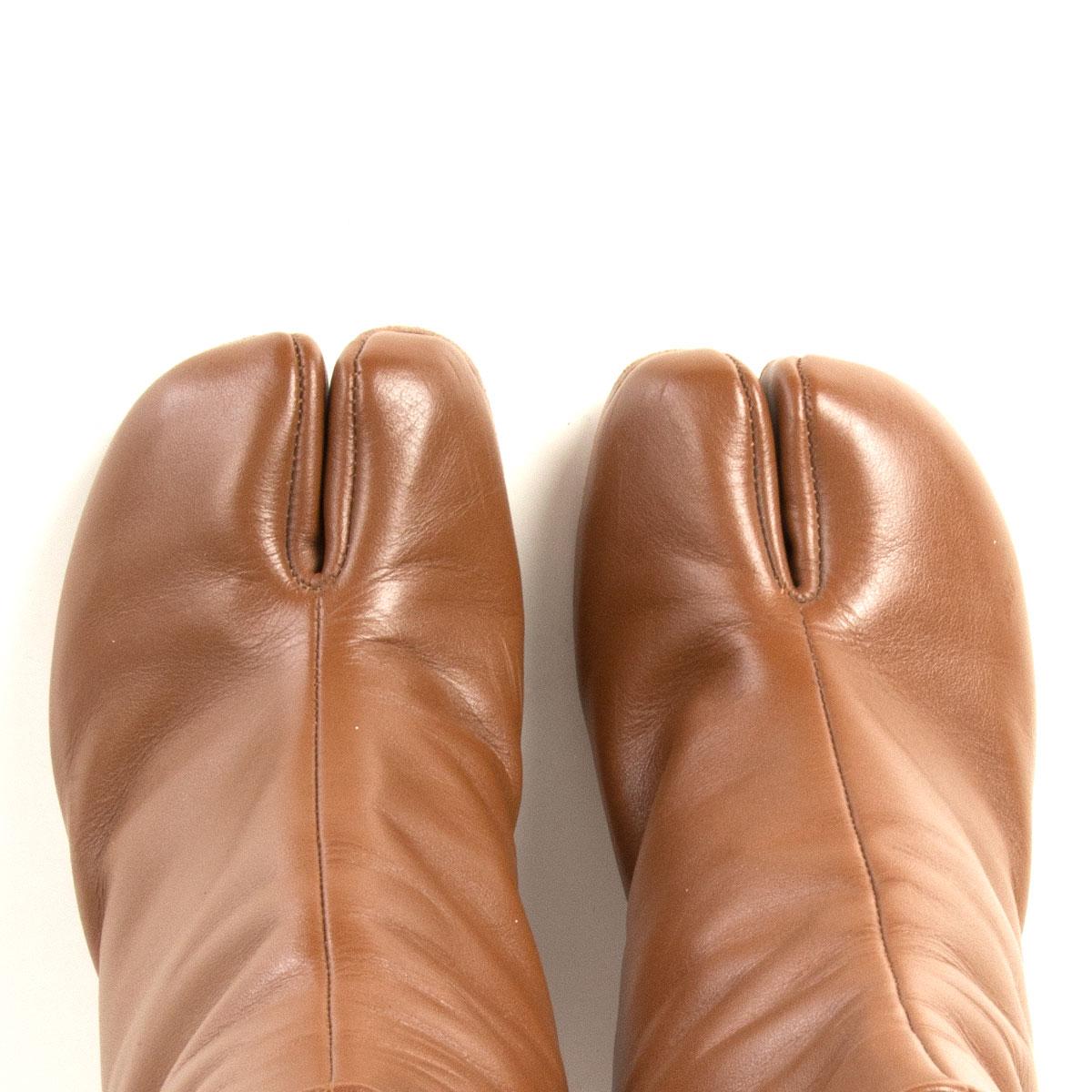 toffee patent boots