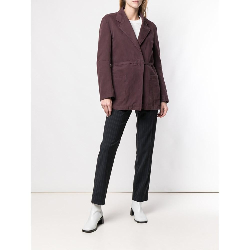 Maison Martin Margiela burgundy cotton 90s jacket with classic lapel collar, two patch pockets, belt waist and frontal button fastening.

Size: 44 IT

Flat measurements
Height: 80 cm
Bust: 42 cm
Sleeves: 59 cm
Shoulders: 41 cm

Product code: