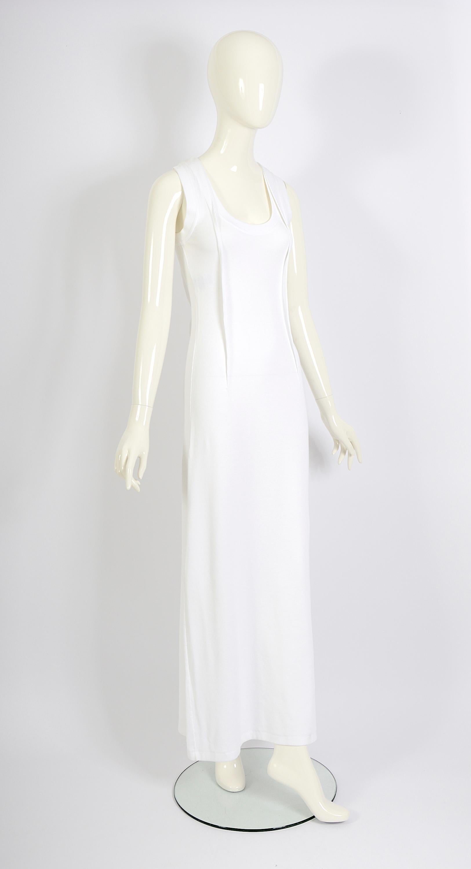 Maison Martin Margiela vintage white ribbed cotton fitted maxi dress, ss 2012 In Excellent Condition For Sale In Antwerpen, Vlaams Gewest