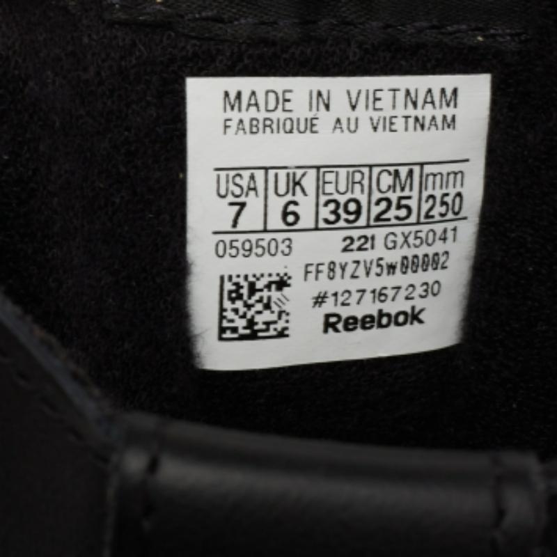 Maison Martin Margiela X Reebok Black Leather Tabi High Top Sneakers Size 39 For Sale 5