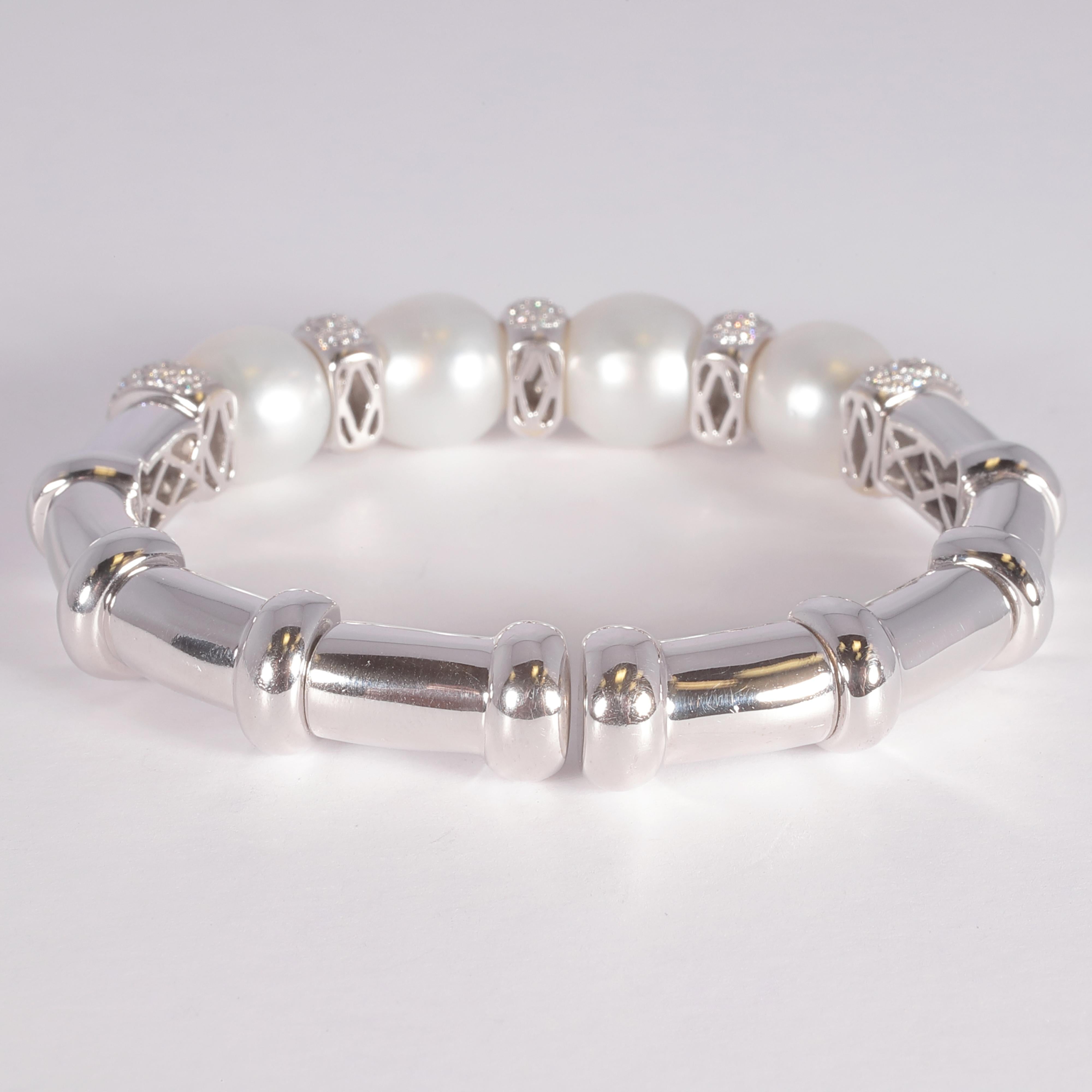 Maison Maurice White Gold South Sea Pearl 3.21 Carat Diamond Bracelet In Good Condition For Sale In Dallas, TX