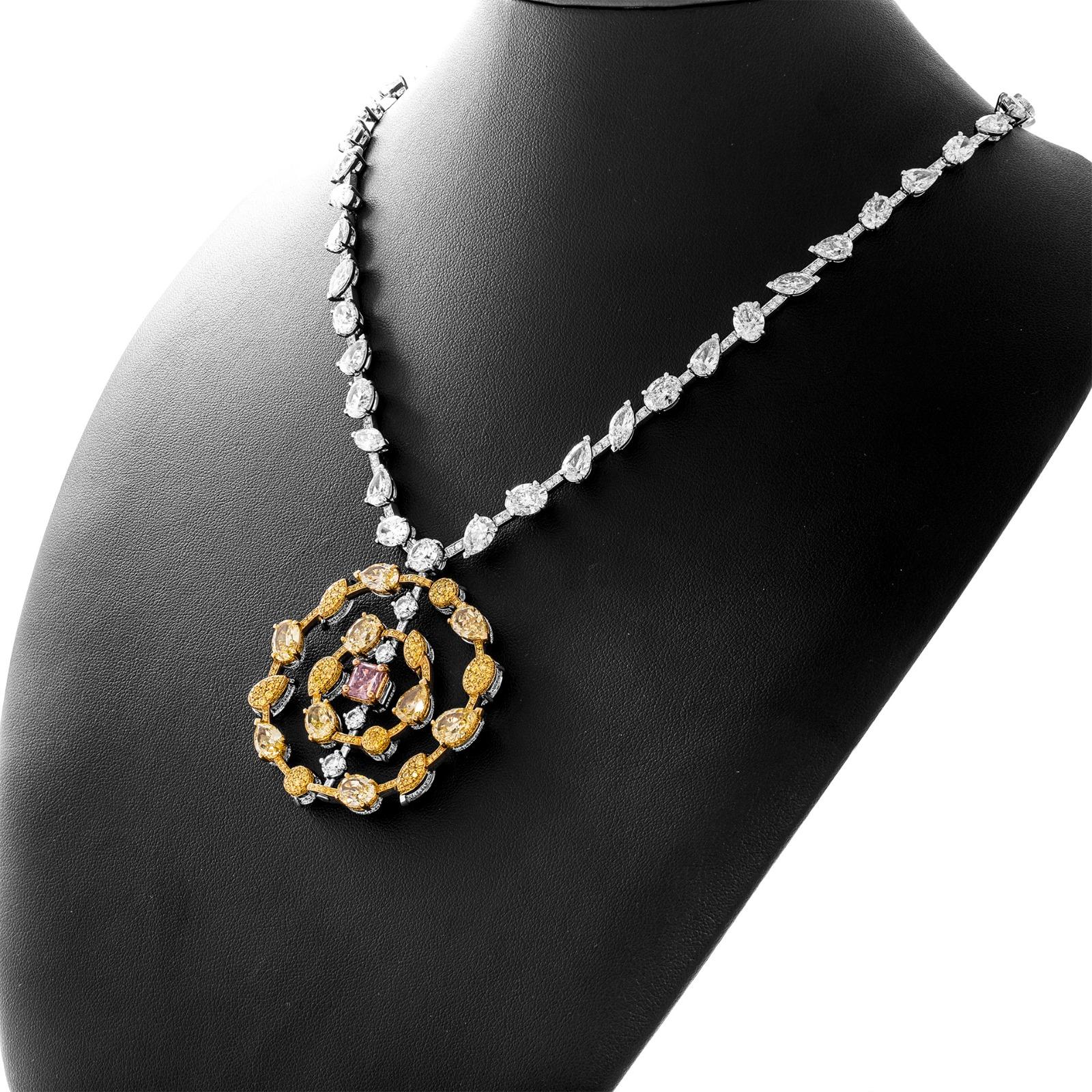 Maison Mazerea La Vie en Rose Diamant-Halskette mit über 71 Karat  (Radiantschliff)