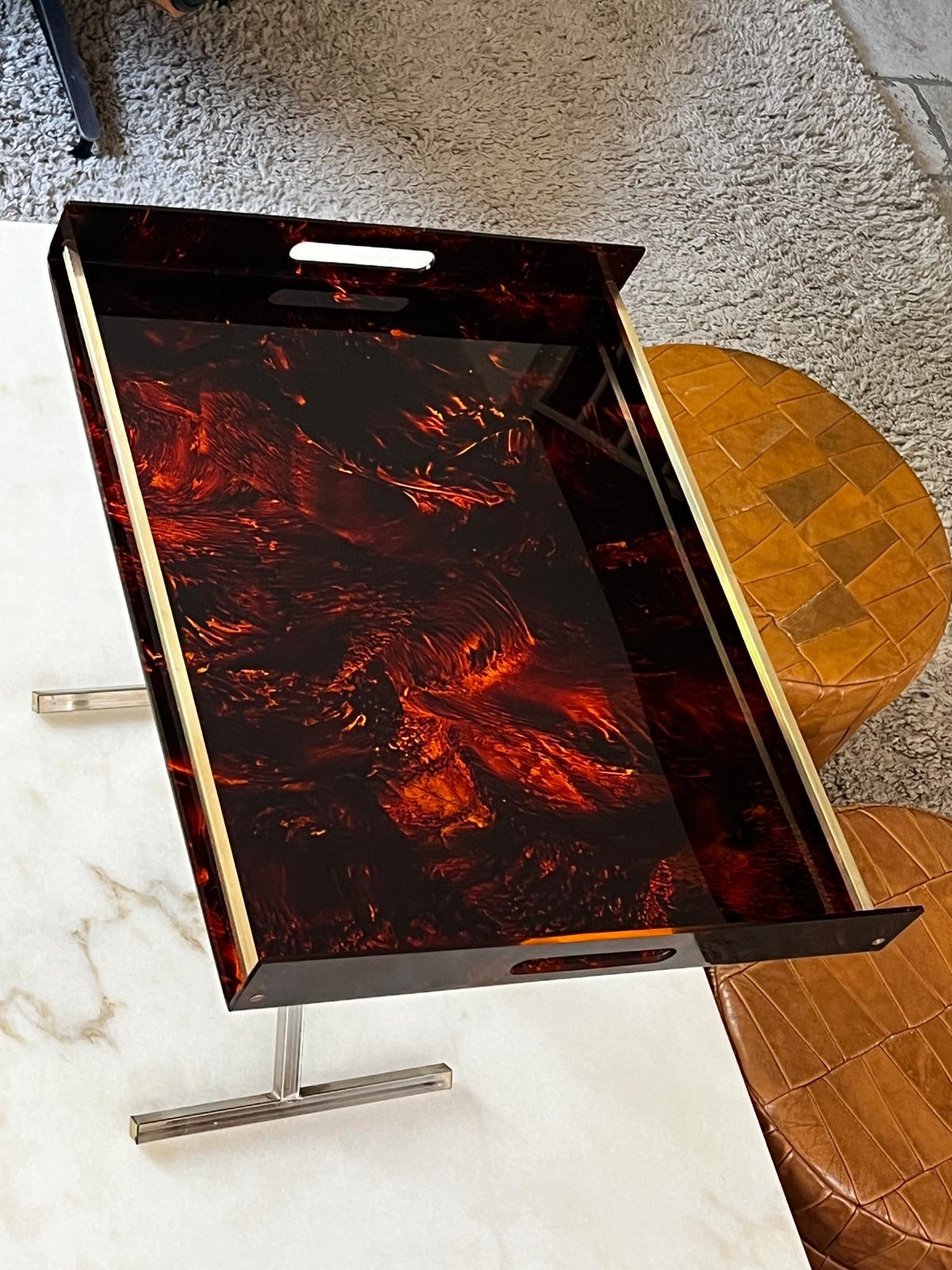 French Maison Mercier Paris folding table in tortoise shell lucite and brass, 1970 For Sale