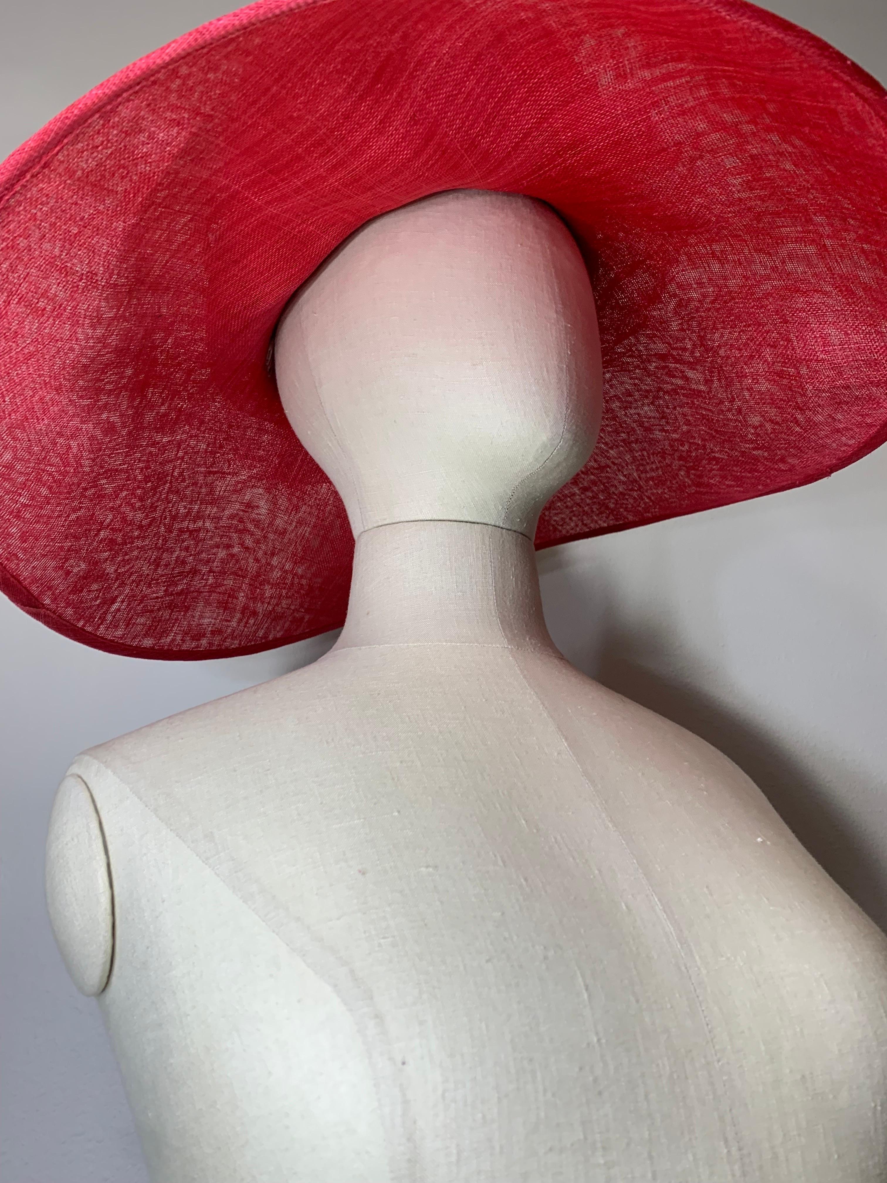 Maison Michel Cardinal Chapeau de paille rouge à larges bords et grande couronne avec nœuds en satin Pour femmes en vente