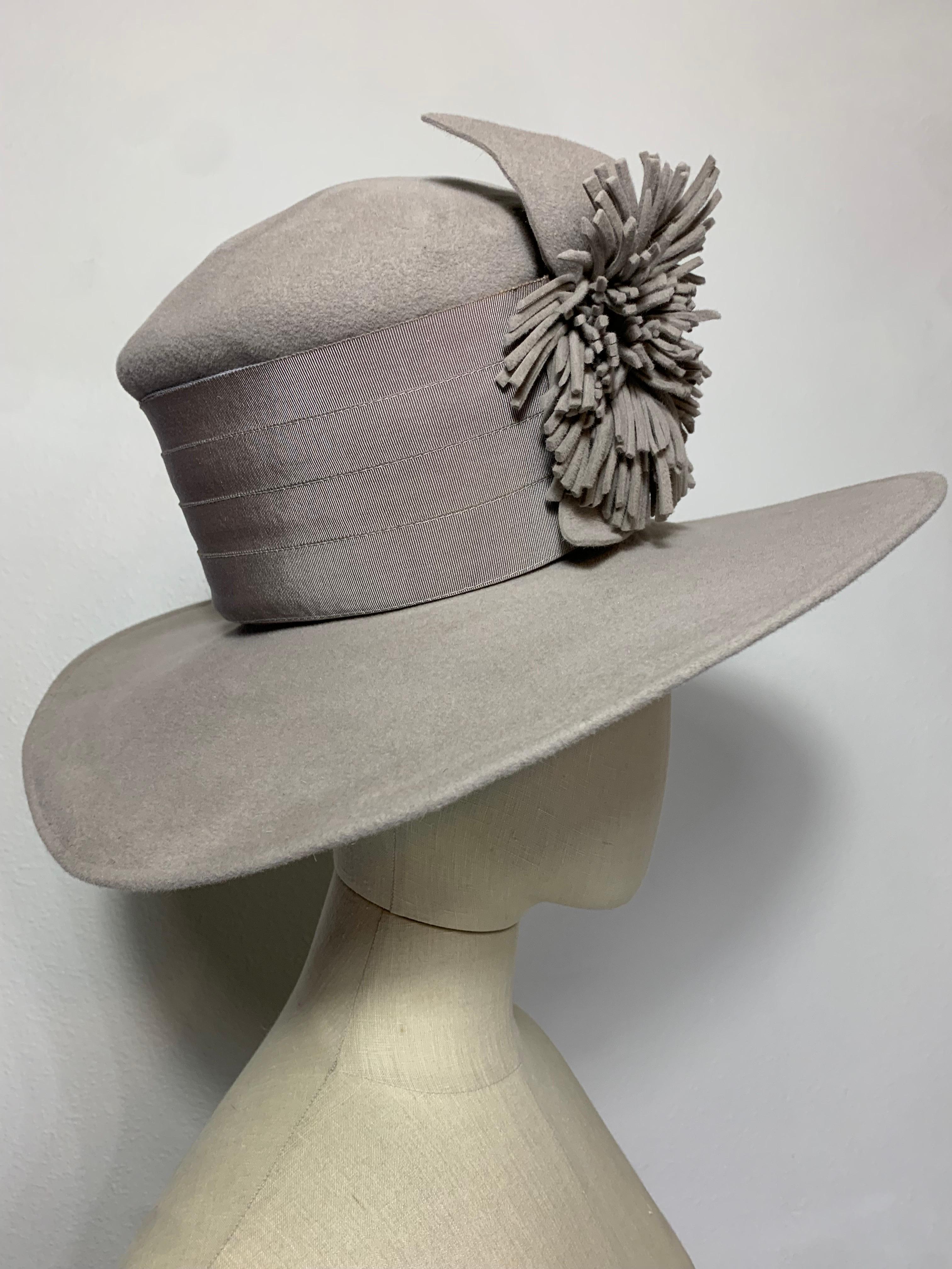 Maison Michel Dove Grey Felt High Top Hat w Matching Flower and Grosgrain Band In Good Condition For Sale In Gresham, OR