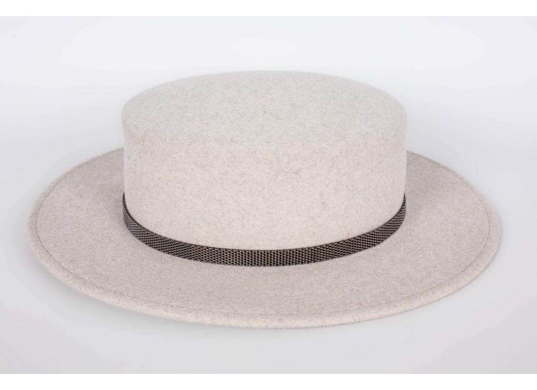 Maison Michel Hat in Grey Felt with a Chain in Silver-Plated Metal In Excellent Condition For Sale In SAINT-OUEN-SUR-SEINE, FR