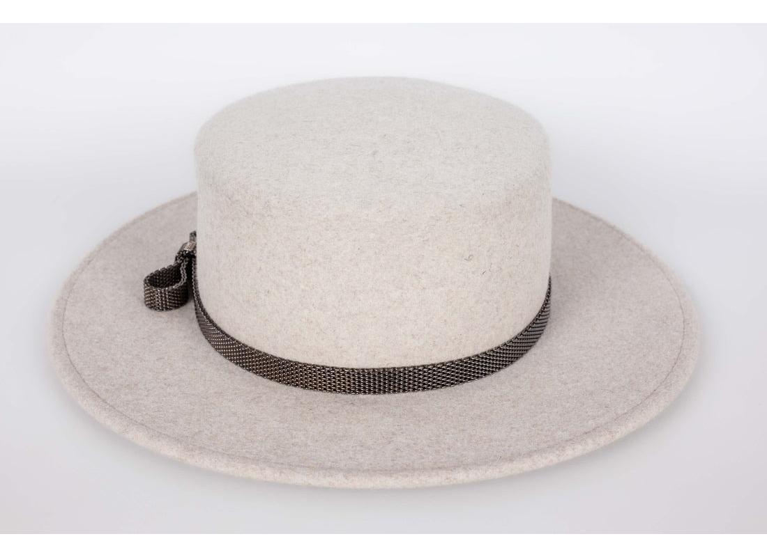 Women's Maison Michel Hat in Grey Felt with a Chain in Silver-Plated Metal For Sale