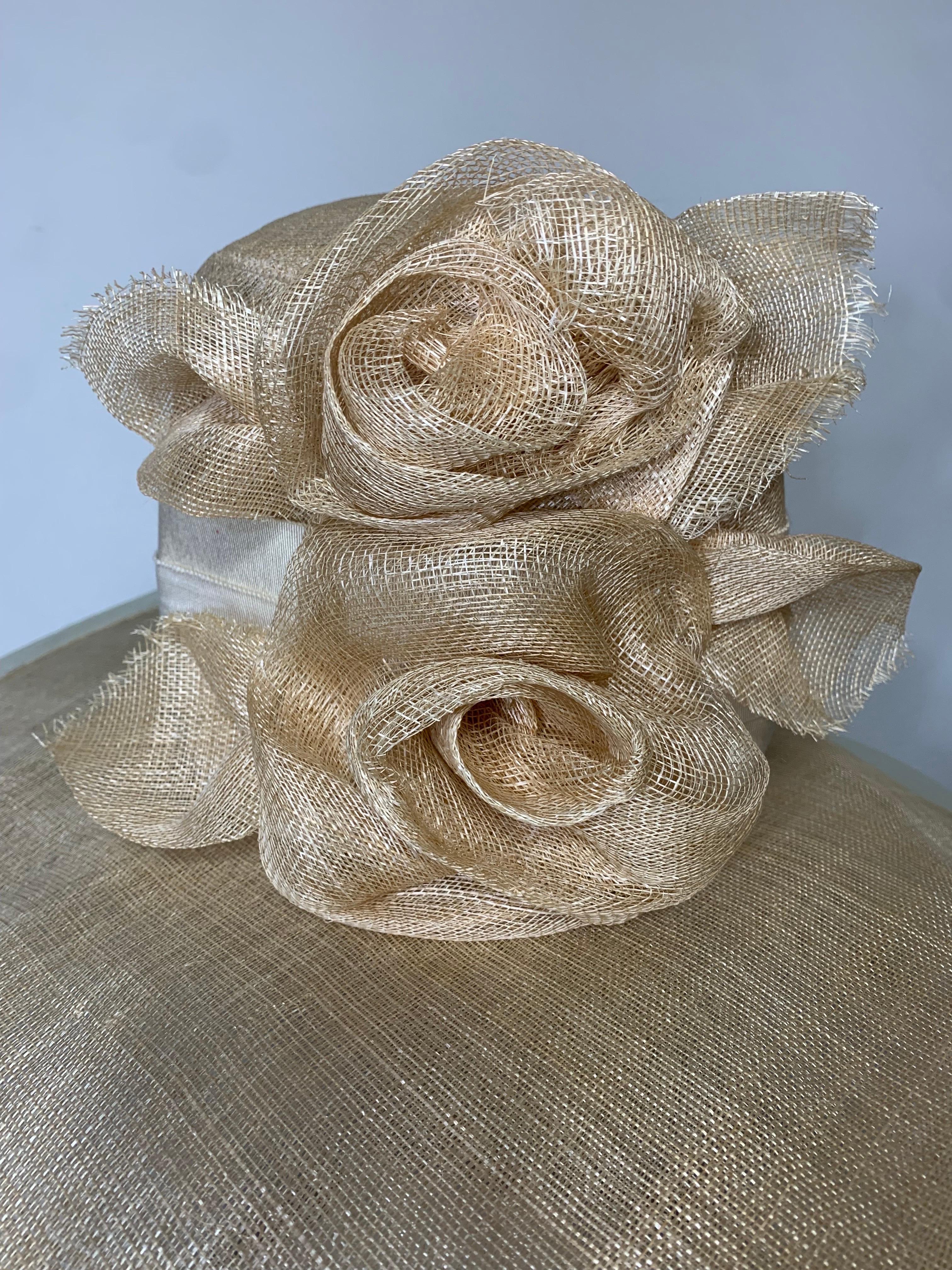 Maison Michel Spring / Summer Natural Wide Brim Straw Hat w Flower Bouquet   In Excellent Condition For Sale In Gresham, OR