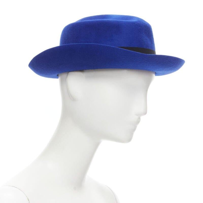 Gray MAISON MICHEL Tiger cobalt blue wool felt black grosgrain fedora hat 57cm For Sale