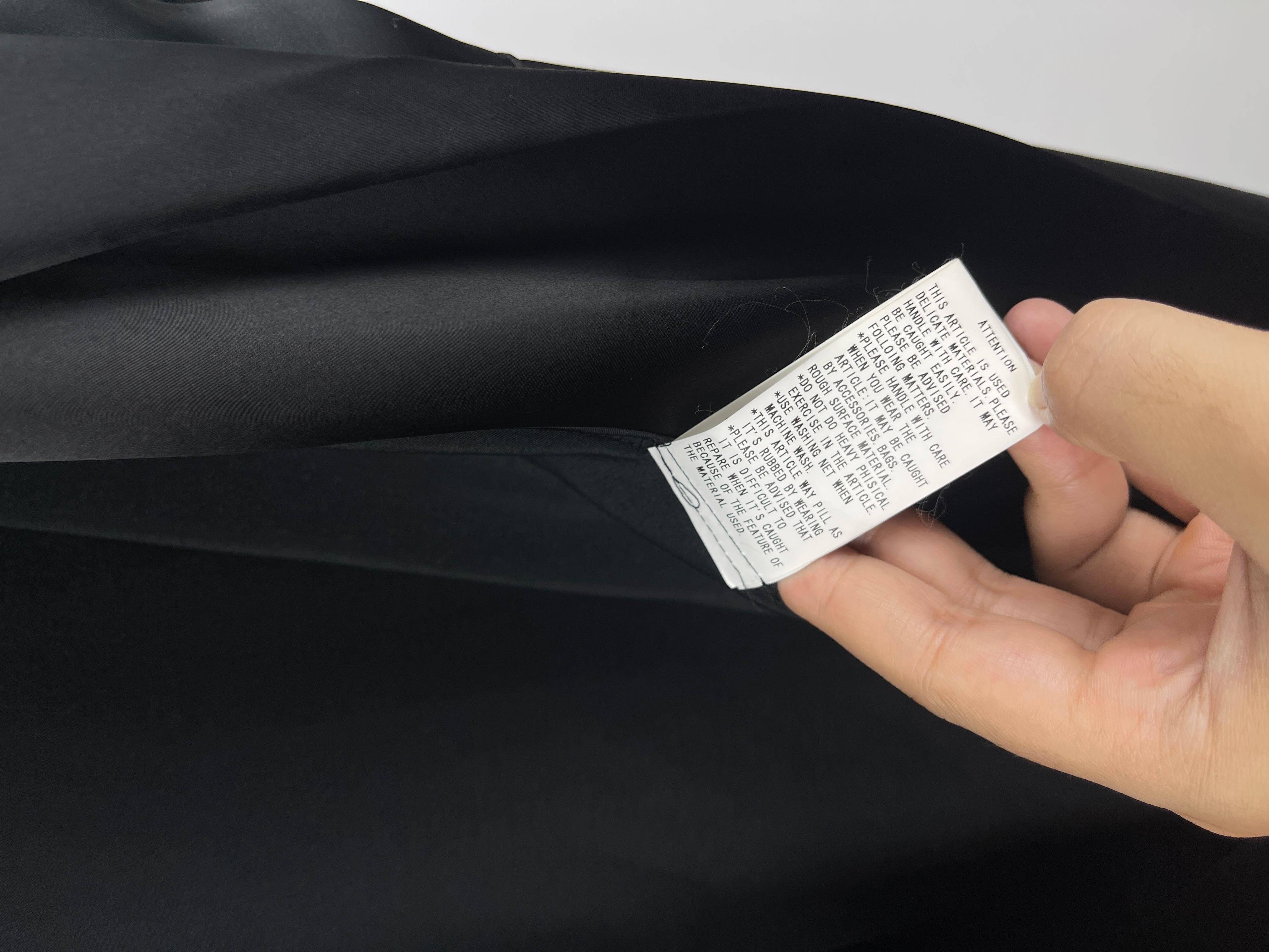 Maison Miharayasuhiro Satin-Schachtel Robe  für Damen oder Herren im Angebot