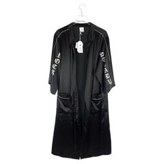 Robe de boxe en satin de la Maison Miharayasuhiro 