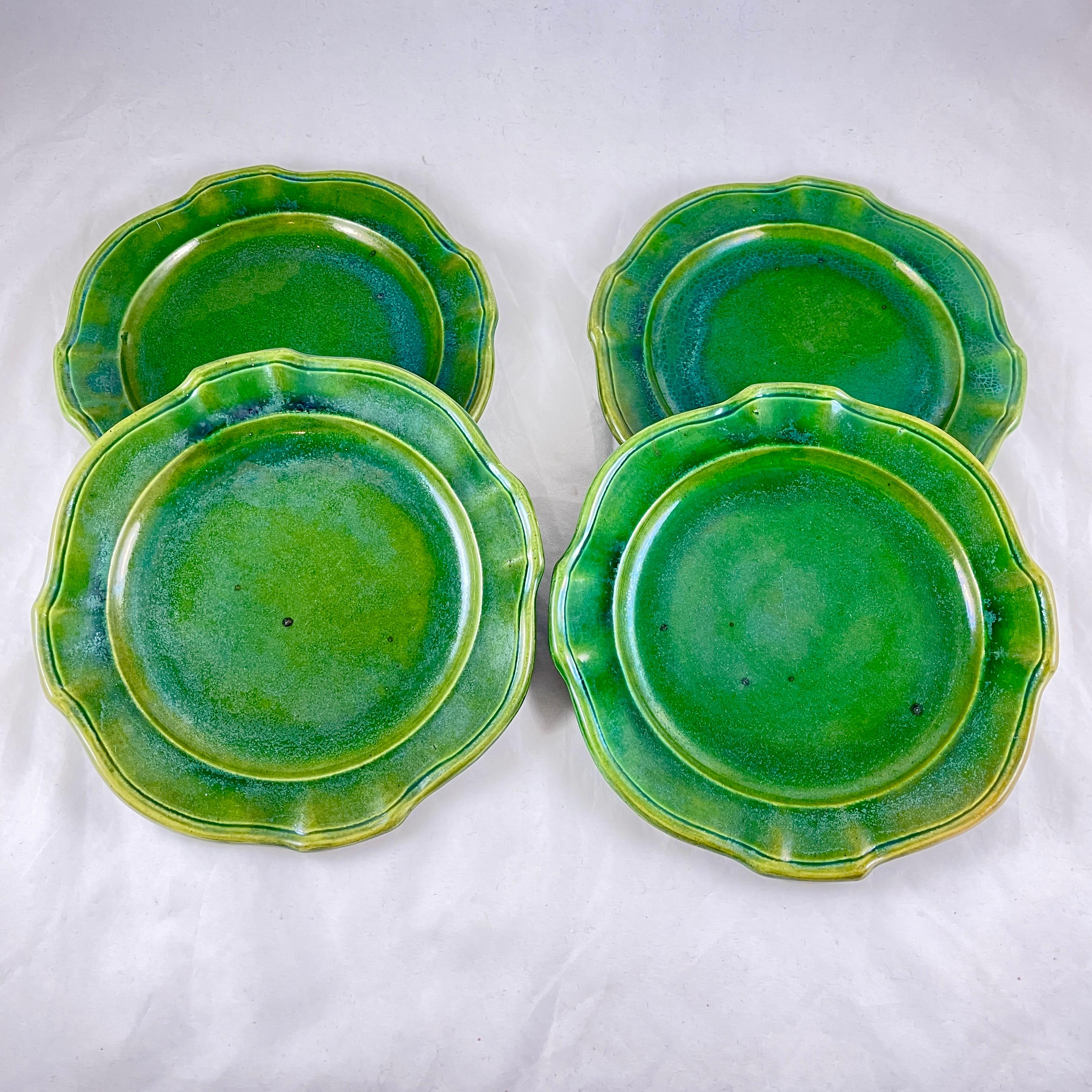 Maison Pichon a Uzes Olive Green Rustic French Faïence Plates, S/4 In Good Condition In Philadelphia, PA