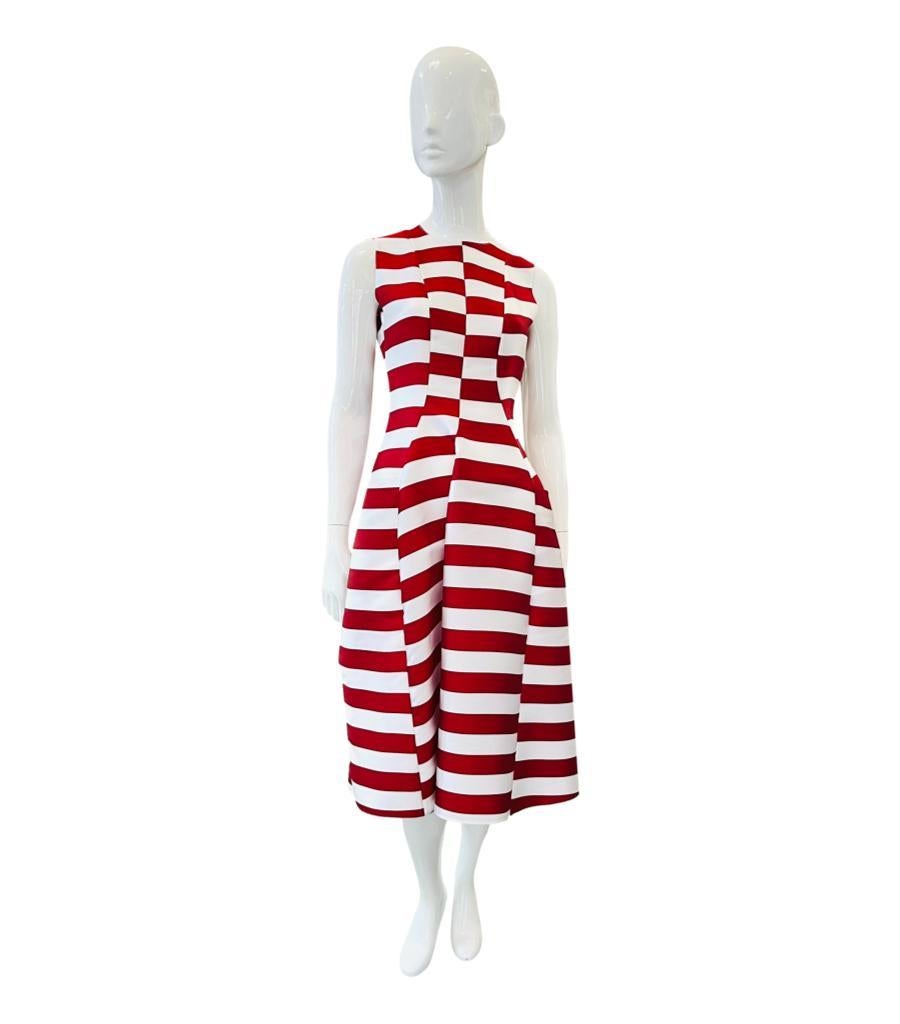 Maison Rabih Kayrouz Striped Silk Blend Tulip Dress
Structured midi dress designed with red and white stripe pattern.
Featuring wide pleat details to the front, crew neckline and front pockets.
Size – 38FR
Condition – Excellent
Composition – 88%