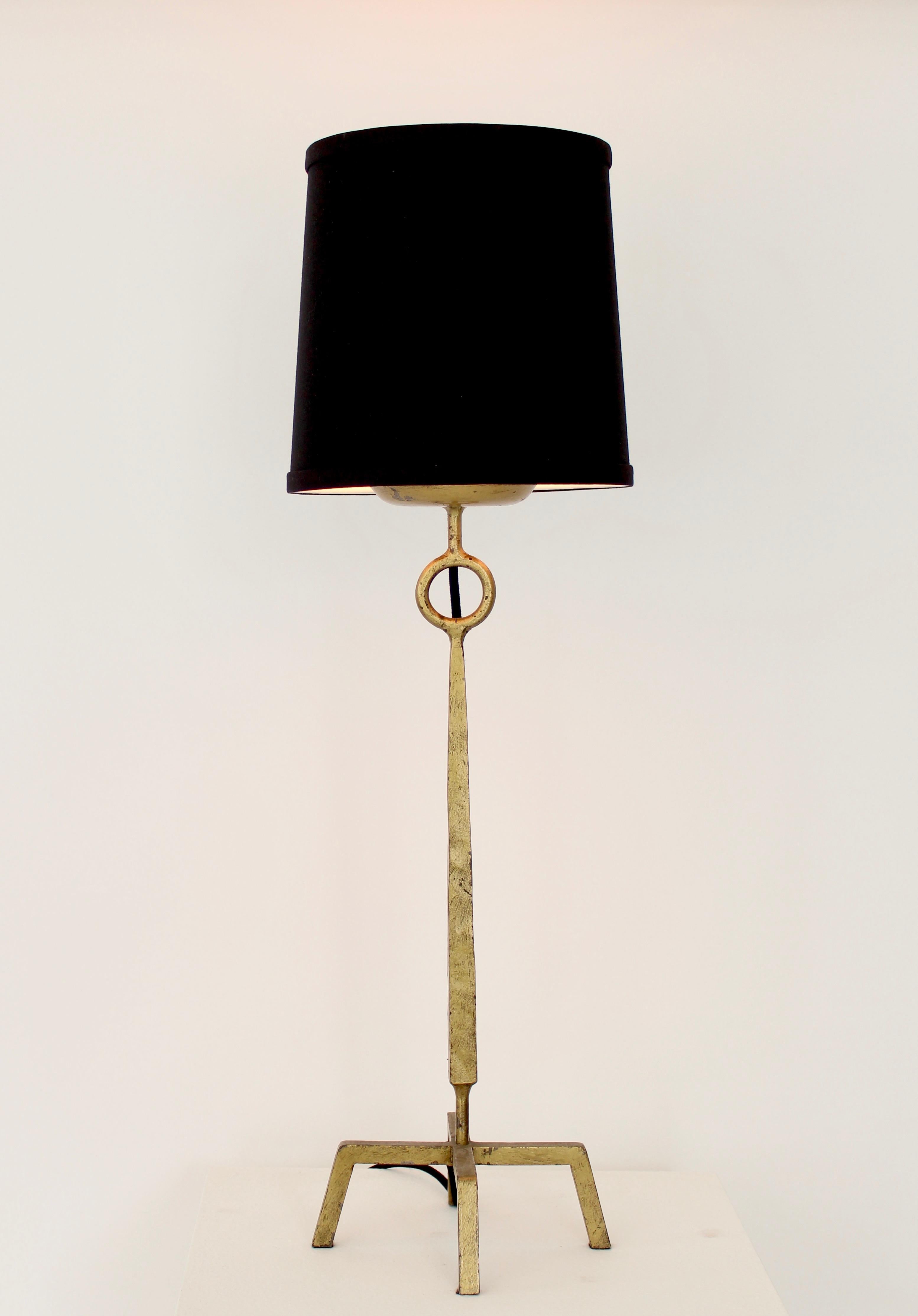 Maison Ramsay French Neoclassical Table Lamp Gilded Iron on Four Foot Base In Good Condition In Chicago, IL