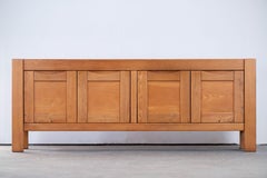Enfilade en orme massif attribué à la Maison Regain, France, 1970