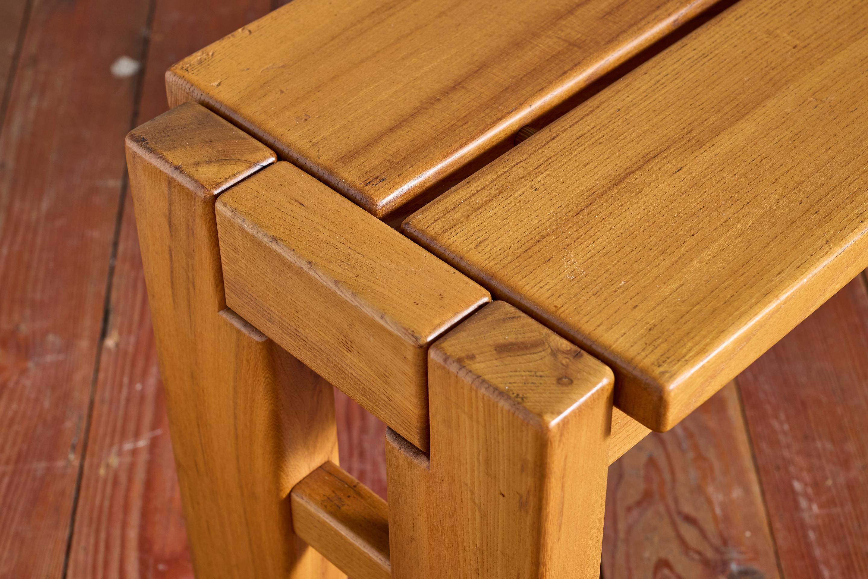 Banc Maison Regain en orme en vente 3