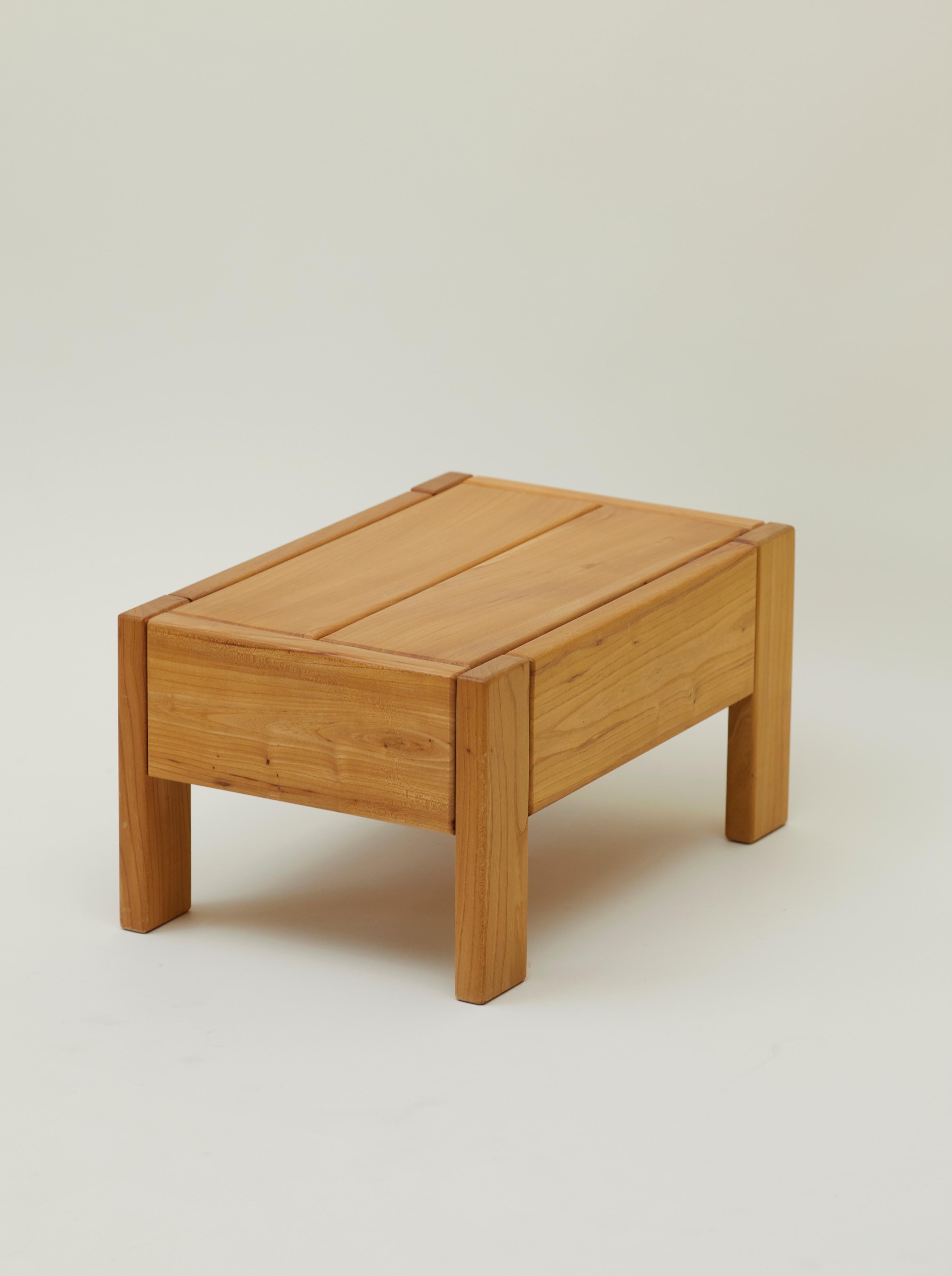 Maison Regain beside table with drawer in solid elm wood France c. 1980 For Sale 6