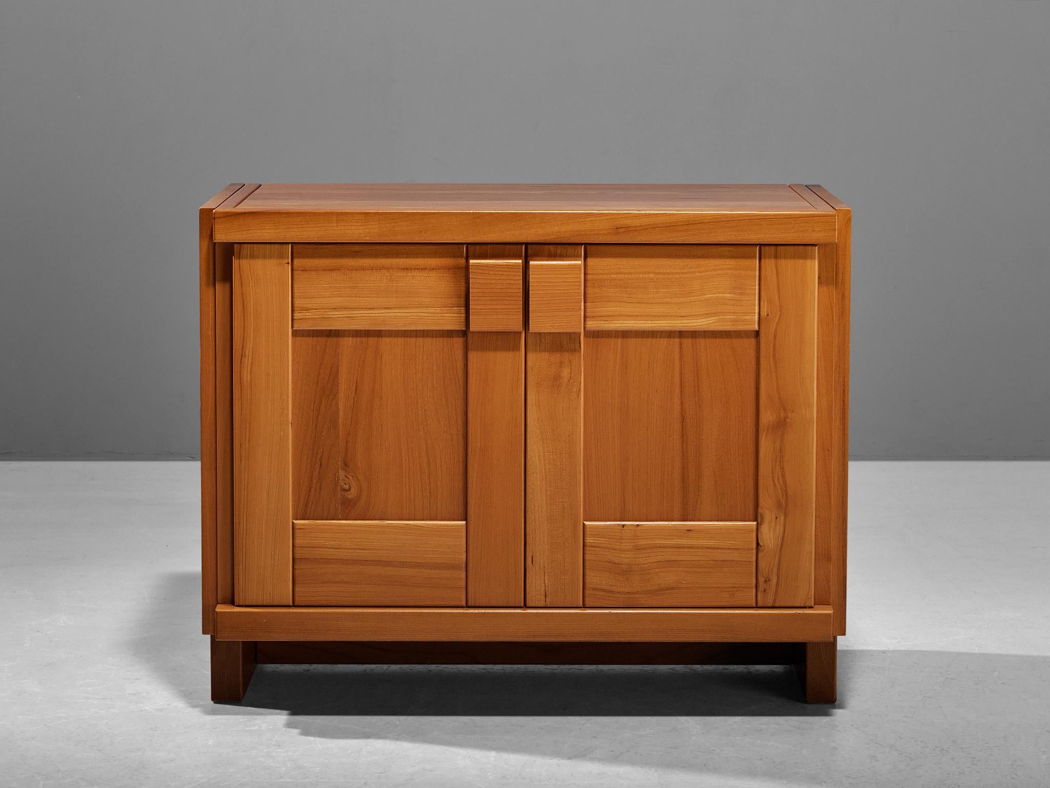French Maison Regain Cabinet in Solid Elm 