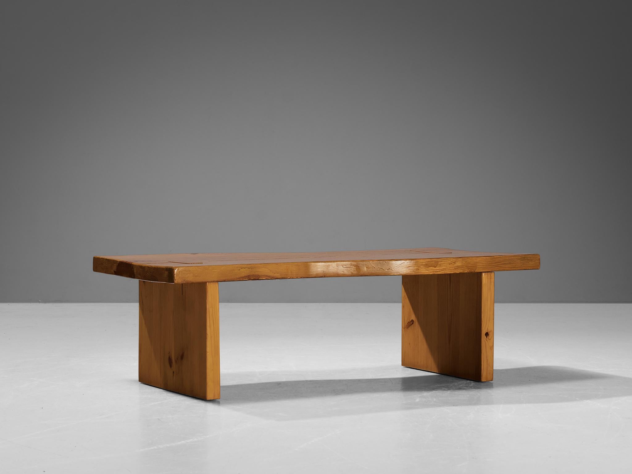 Maison Regain Coffee Table in Pine  For Sale 2