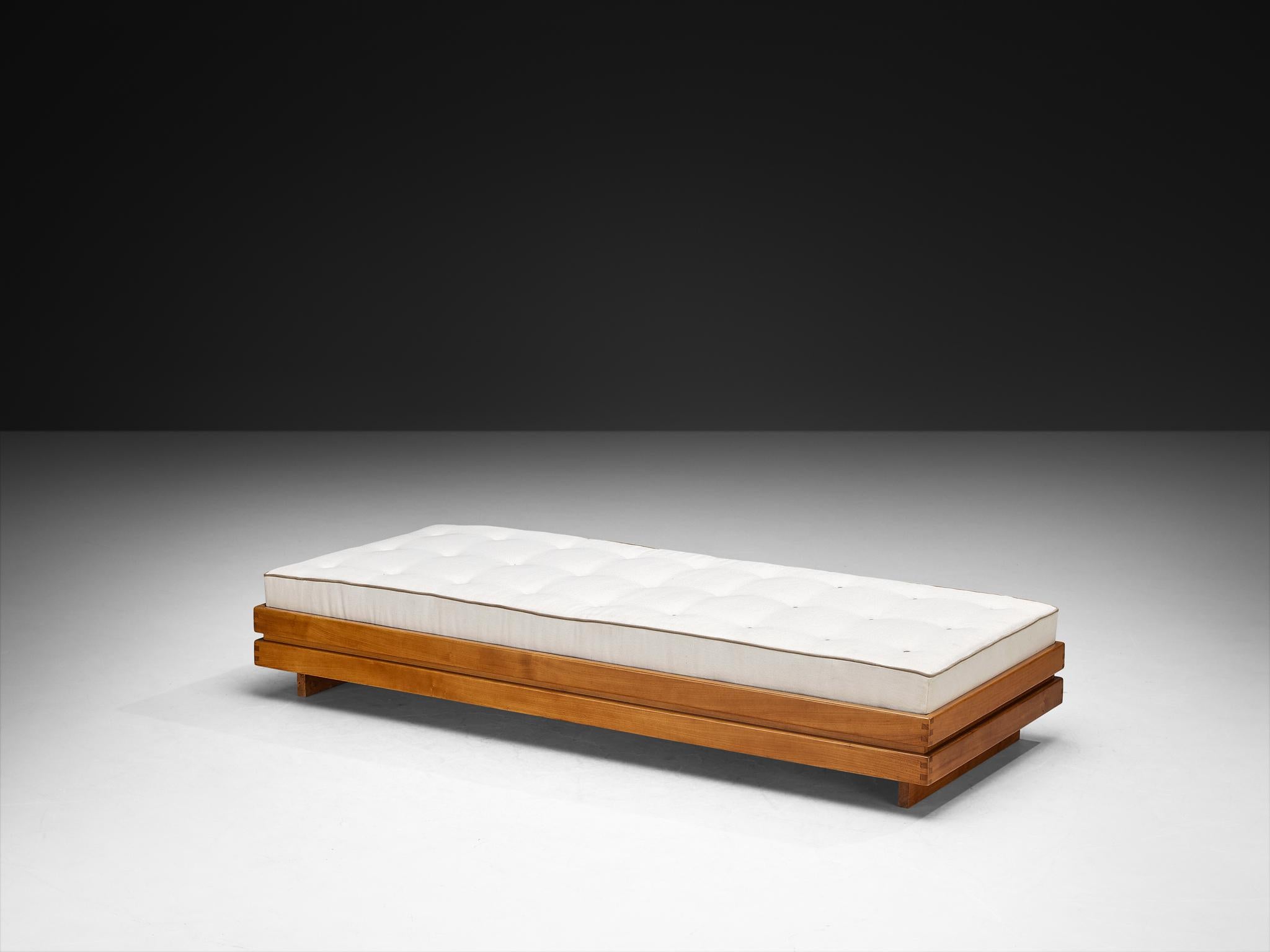 Français Maison Regain Daybed in Solid Elm (lit de jour en orme massif) en vente