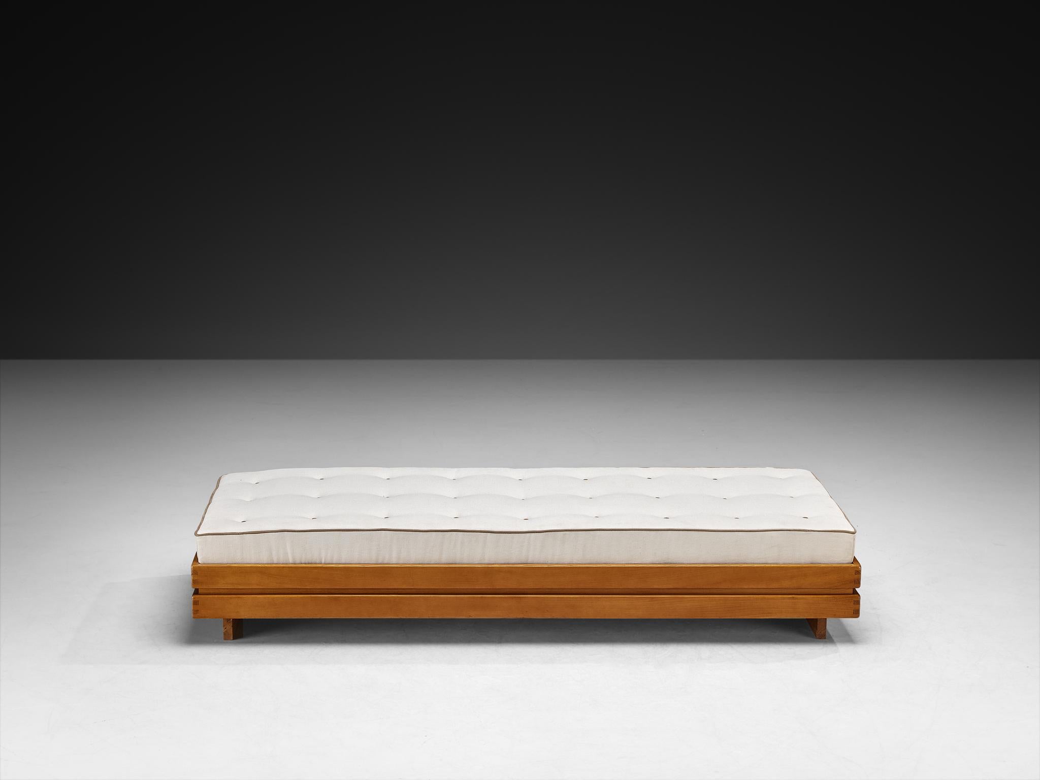 Maison Regain Daybed in Solid Elm (lit de jour en orme massif) en vente 1